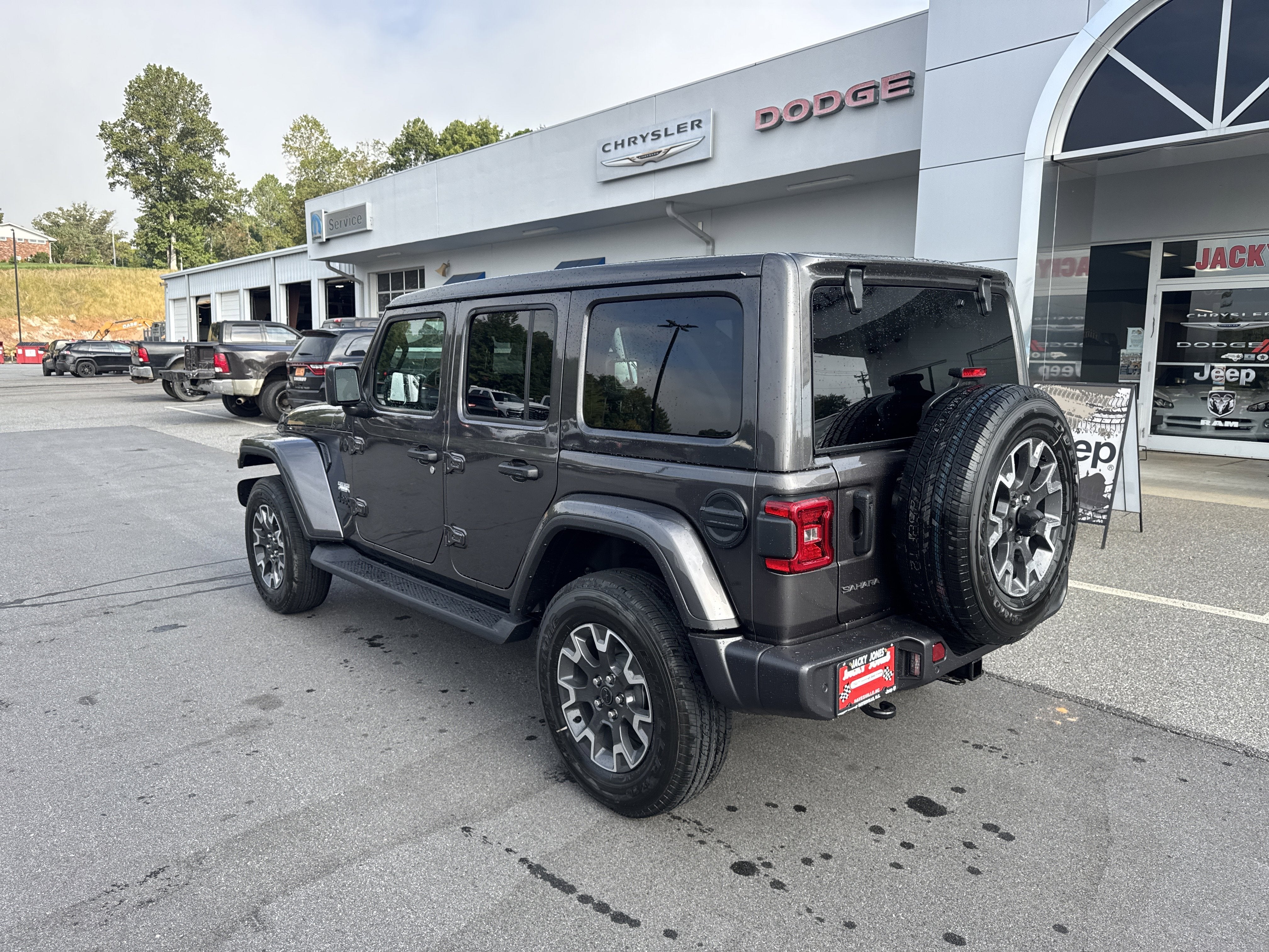 2025 Jeep Wrangler Sahara