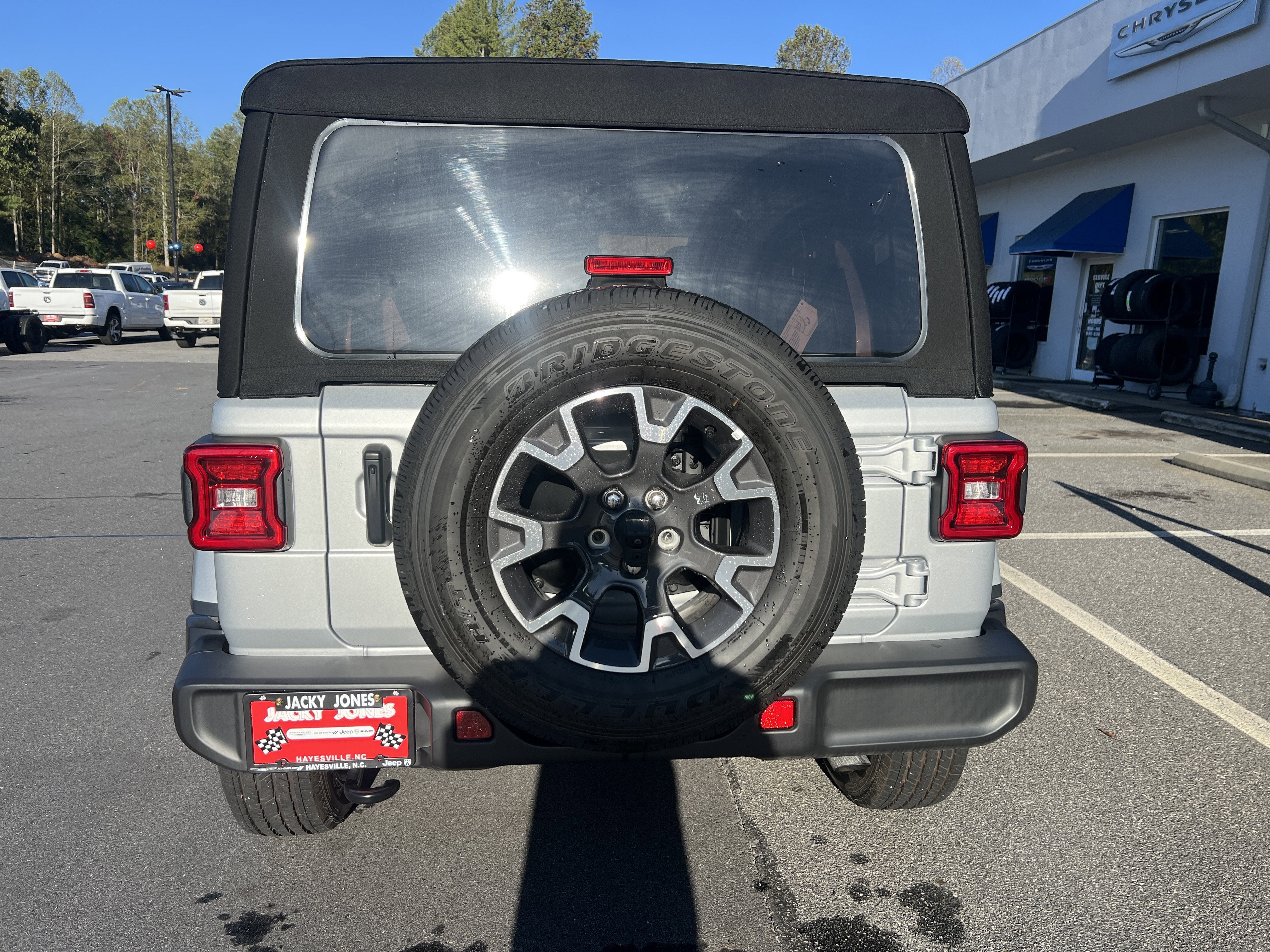 2024 Jeep Wrangler Sahara