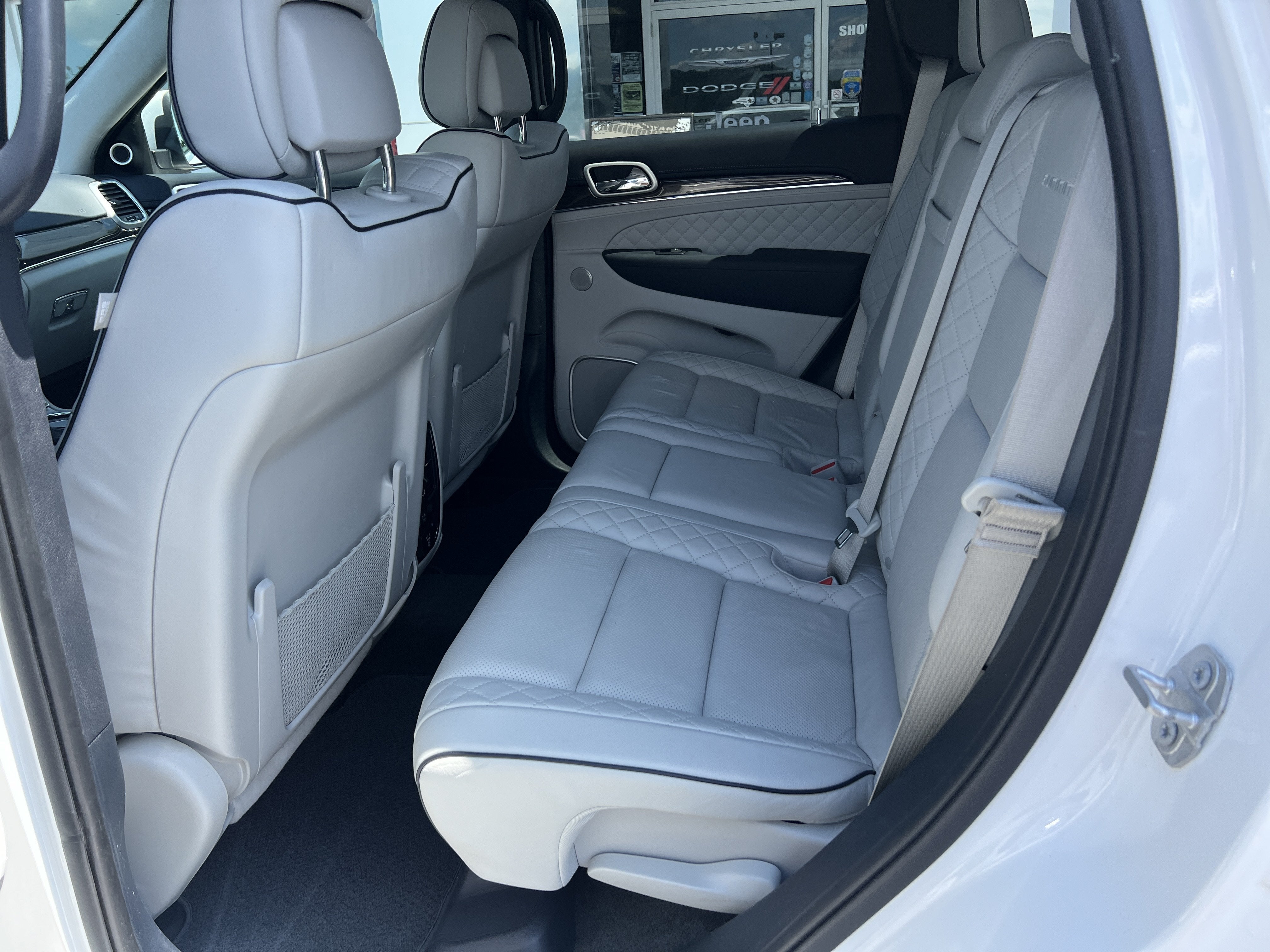 2020 Jeep Grand Cherokee Summit