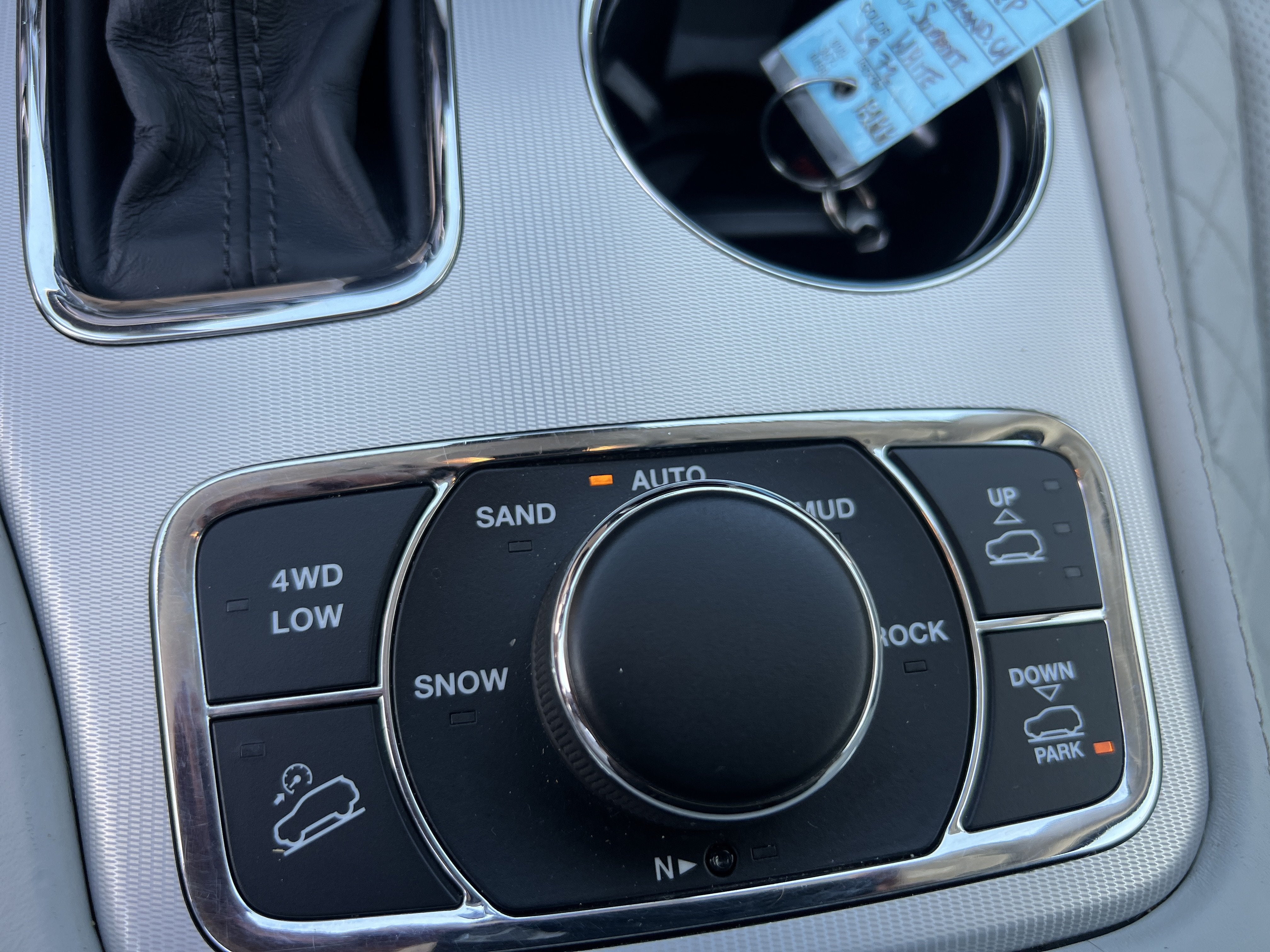 2020 Jeep Grand Cherokee Summit