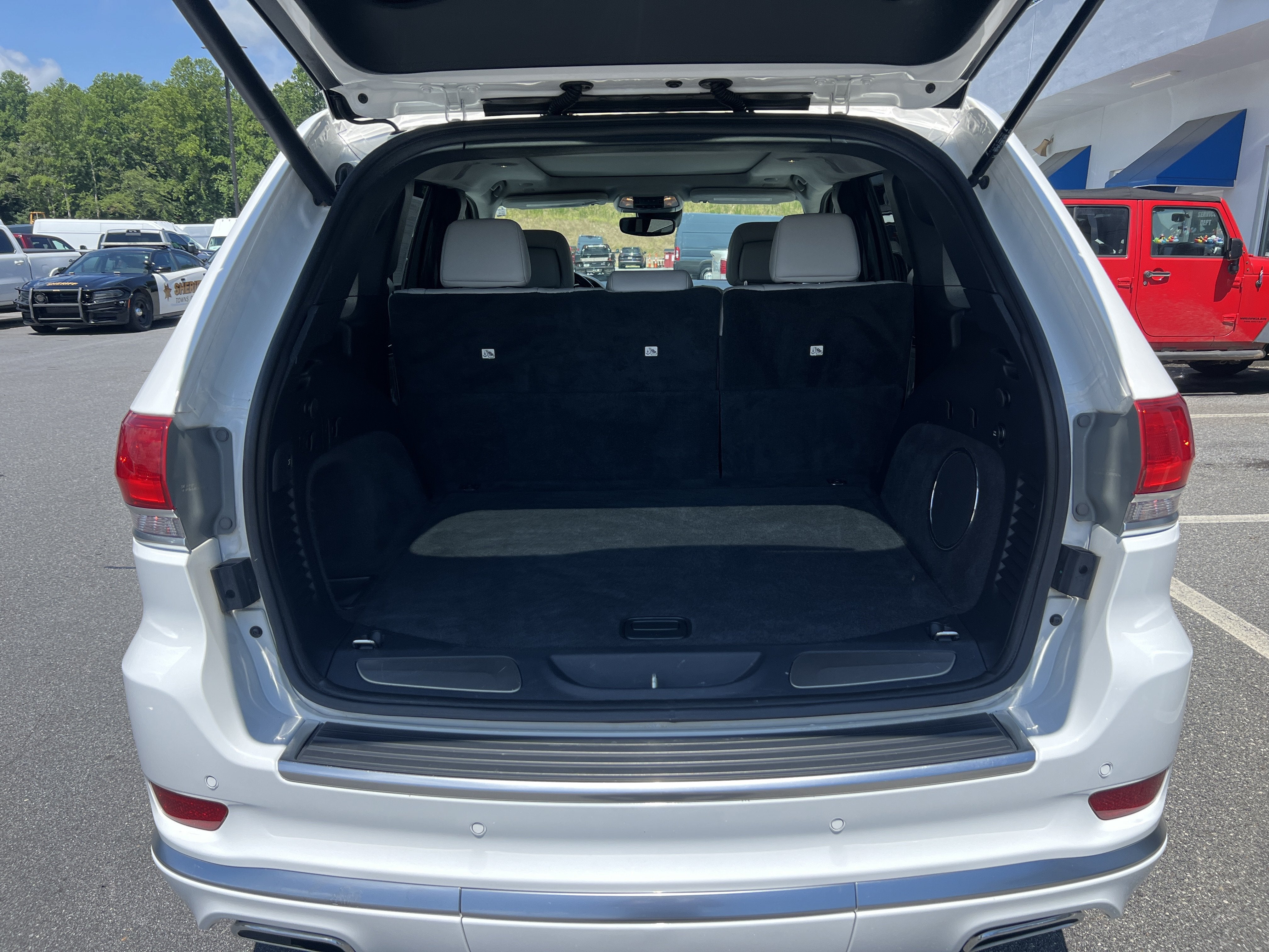 2020 Jeep Grand Cherokee Summit