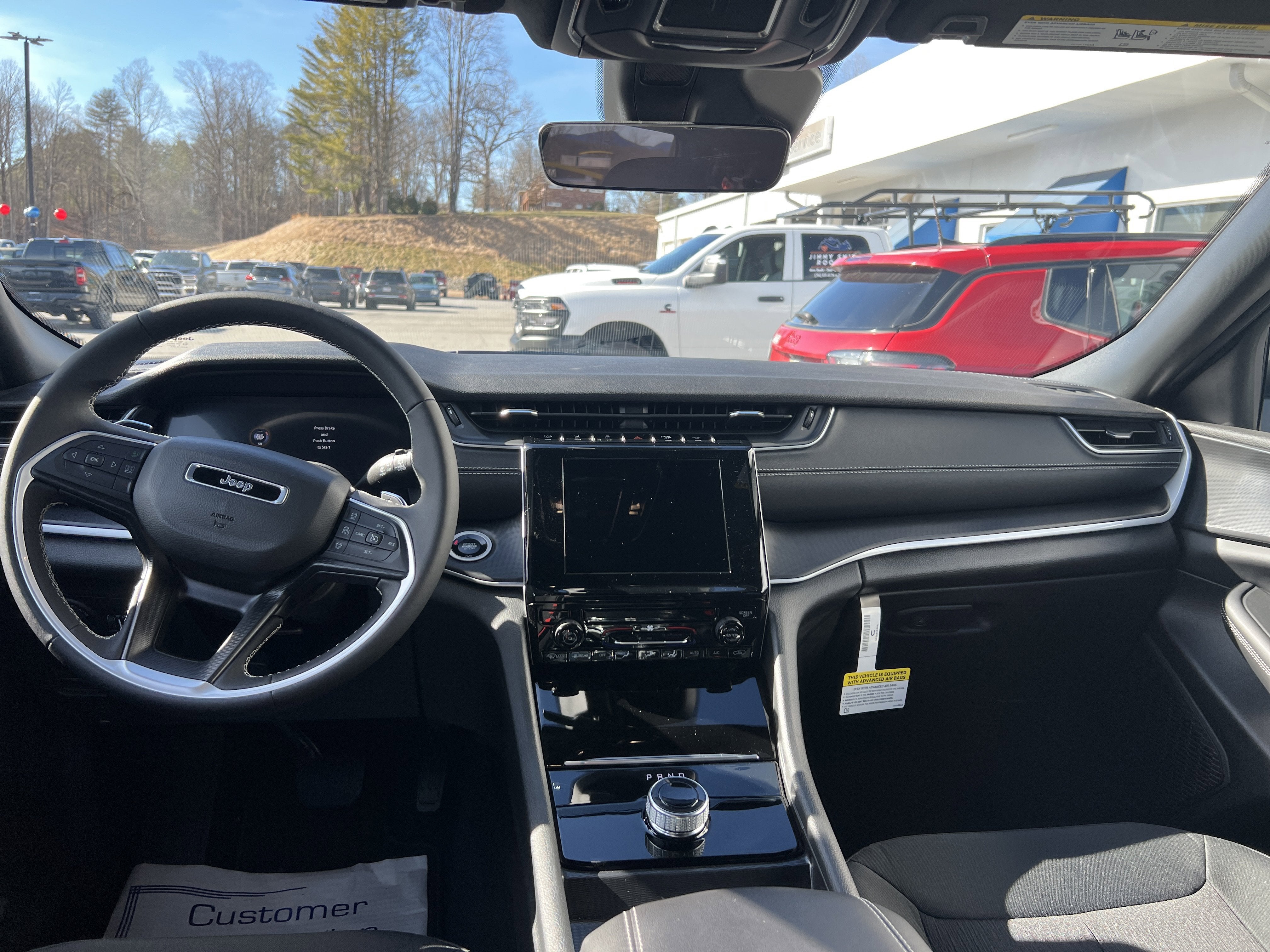 2025 Jeep Grand Cherokee Laredo