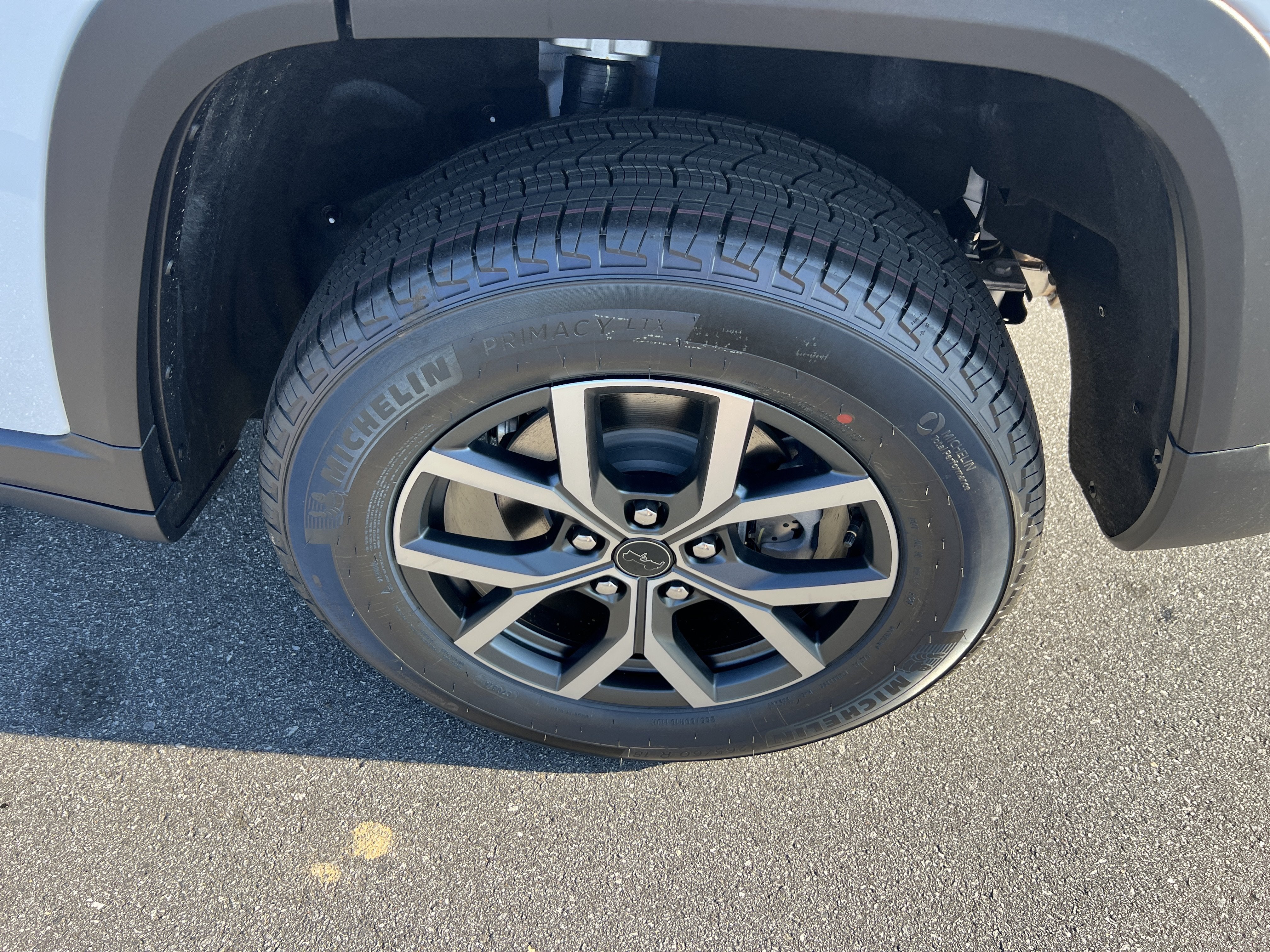 2027 Jeep Grand Cherokee Laredo