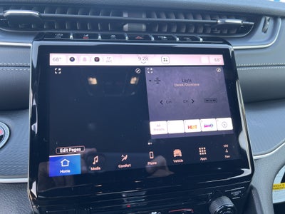 2027 Jeep Grand Cherokee Laredo