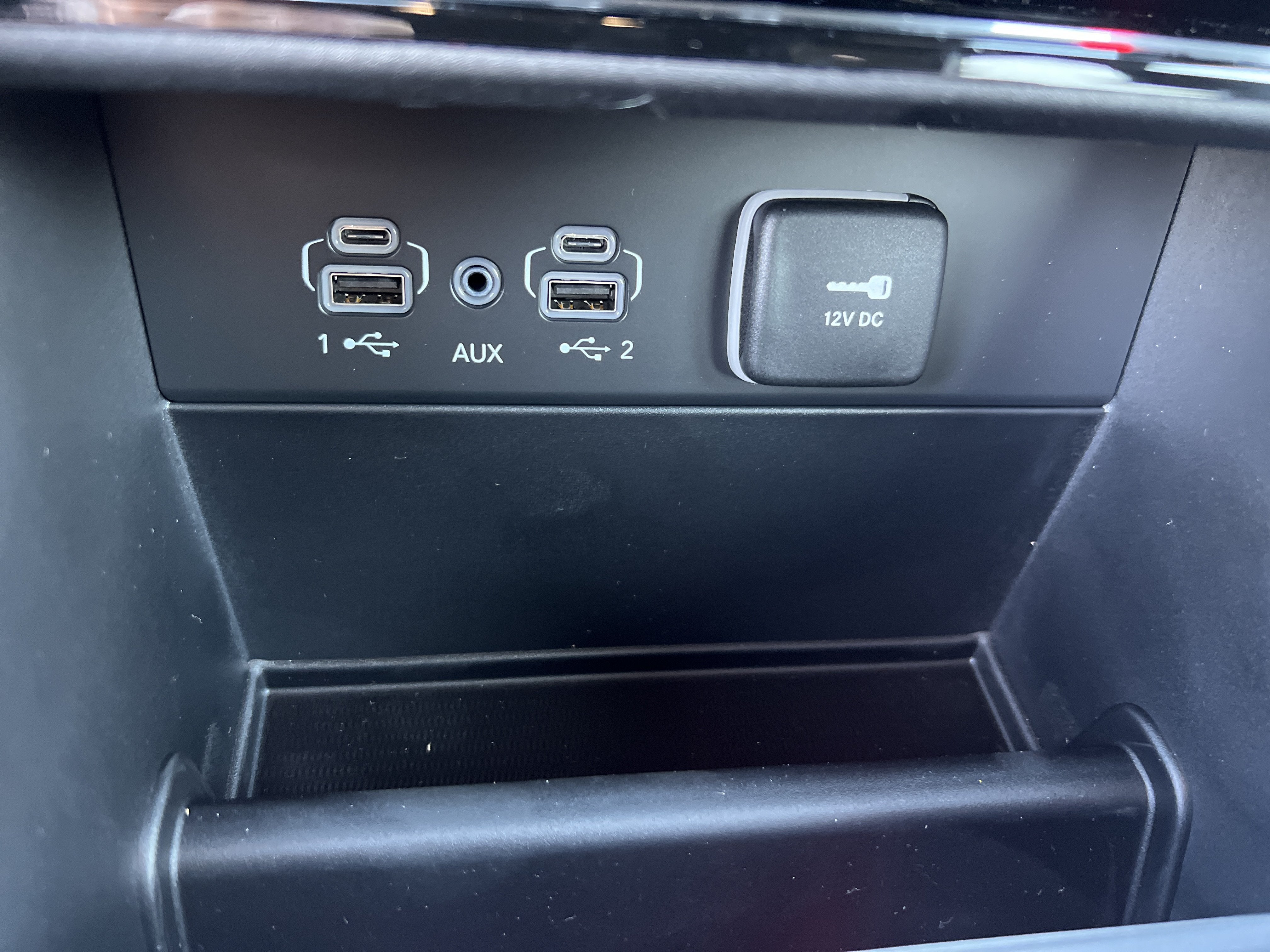 2027 Jeep Grand Cherokee Laredo