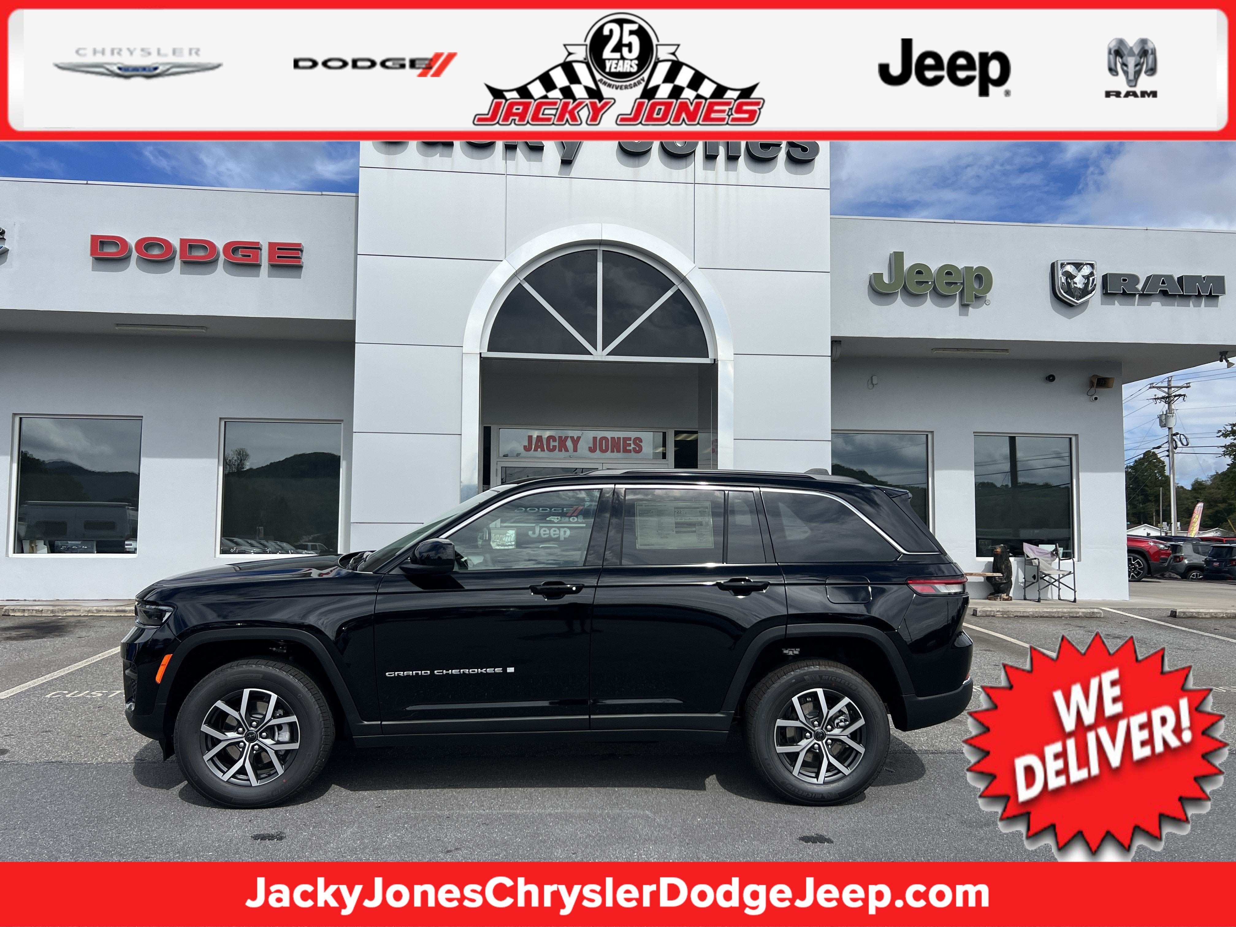 2027 Jeep Grand Cherokee Laredo X