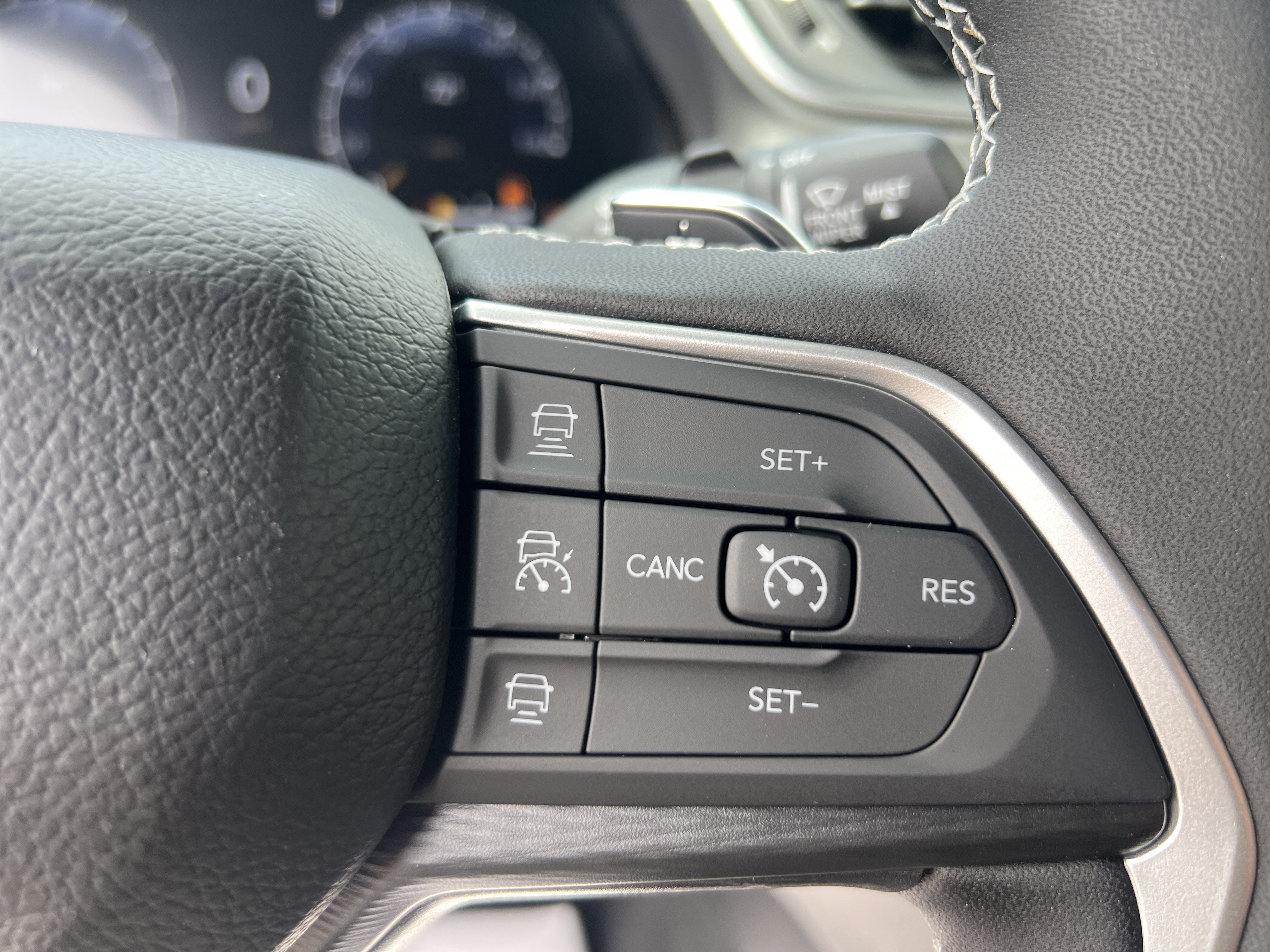 2027 Jeep Grand Cherokee Laredo X