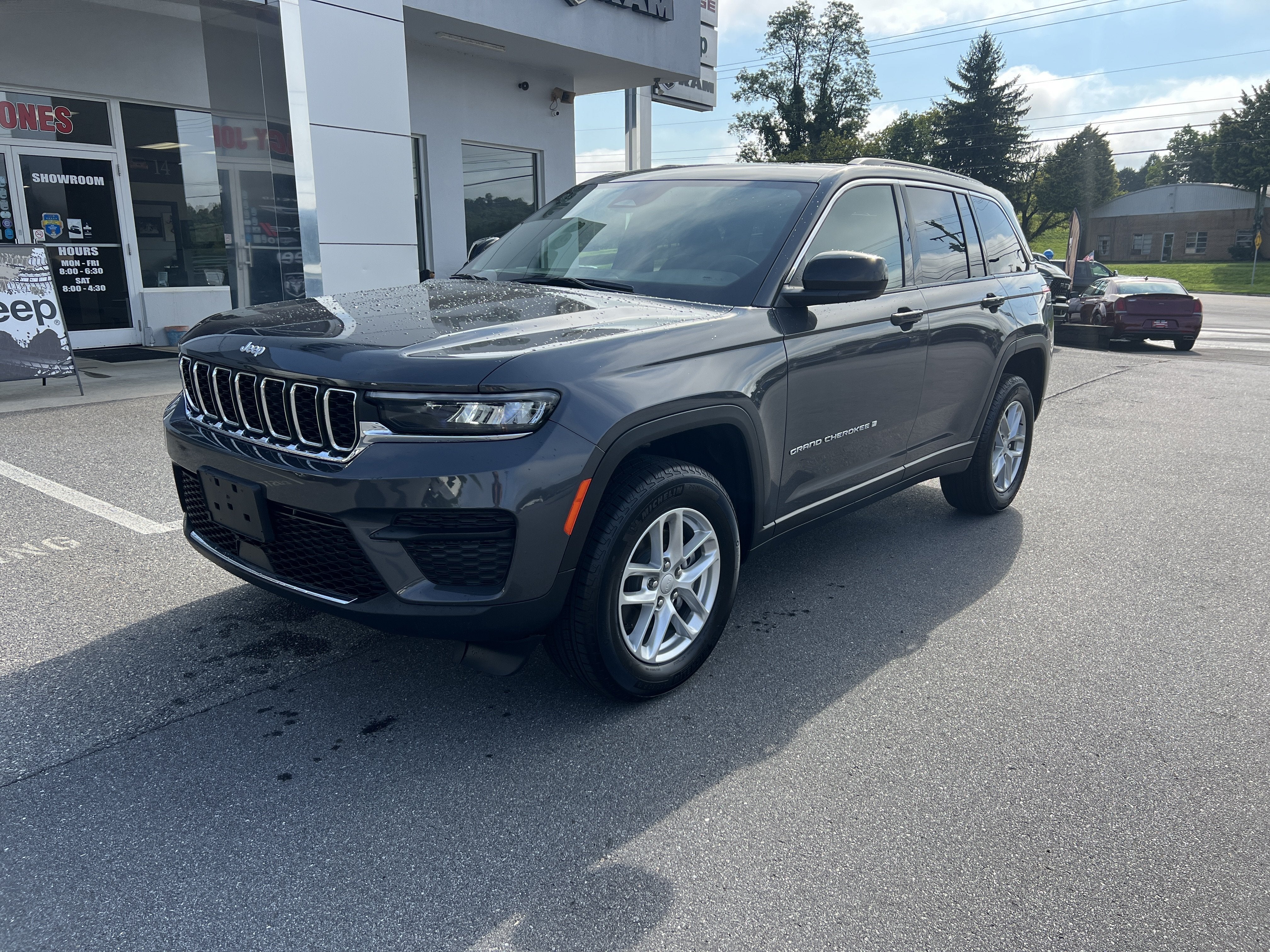 2025 Jeep Grand Cherokee Laredo X