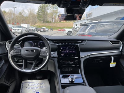 2026 Jeep Grand Cherokee Laredo