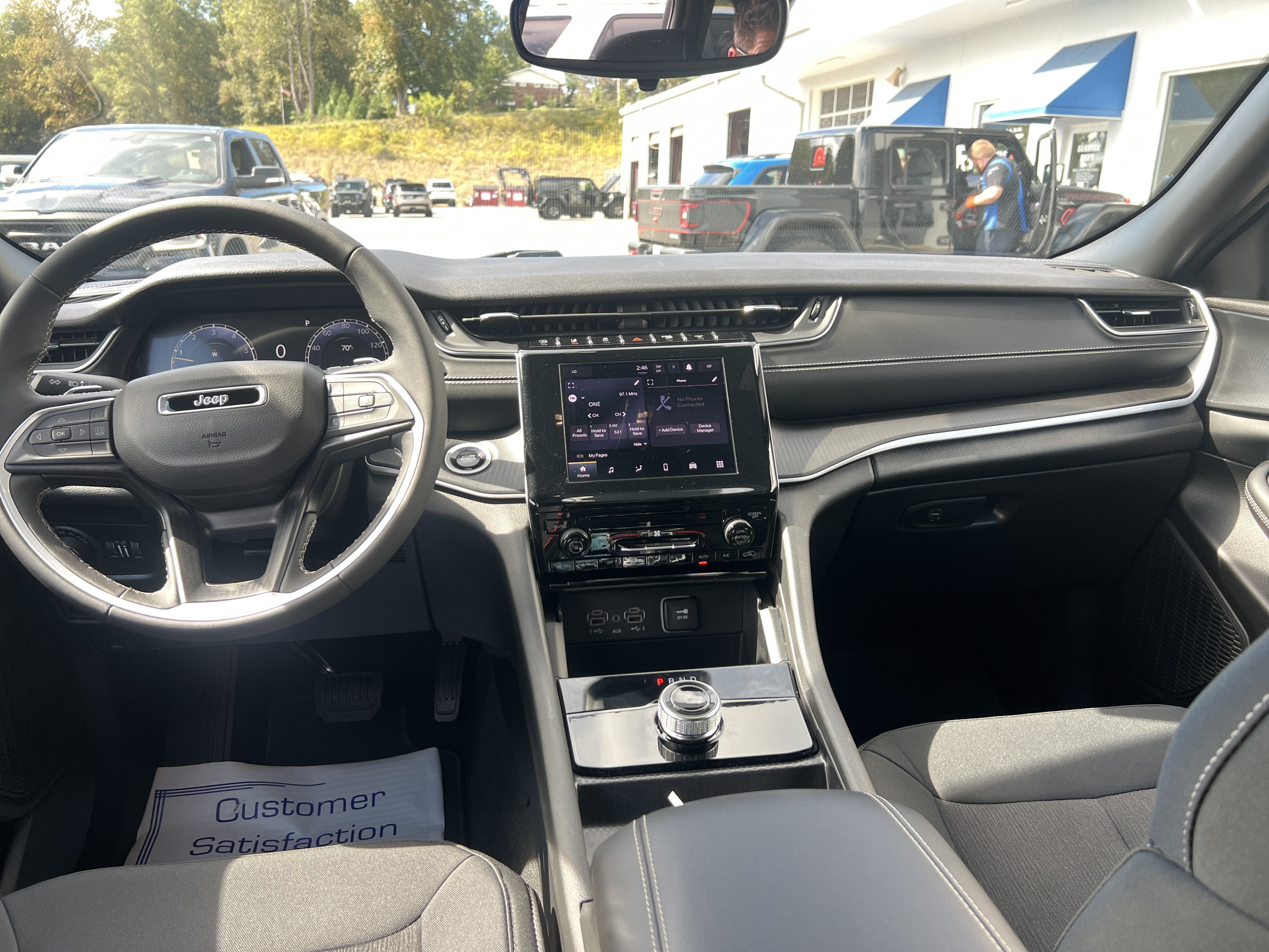 2024 Jeep Grand Cherokee Laredo