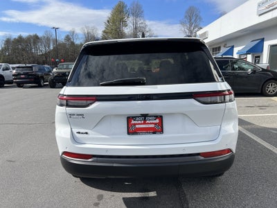 2026 Jeep Grand Cherokee Laredo Altitude