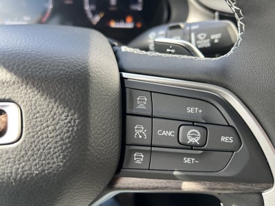 2026 Jeep Grand Cherokee Laredo Altitude