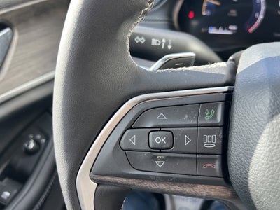 2026 Jeep Grand Cherokee Laredo Altitude