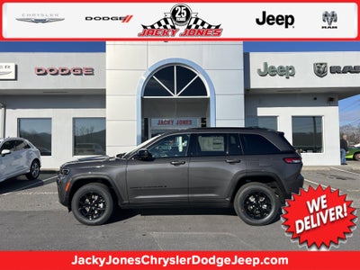 2026 Jeep Grand Cherokee Laredo Altitude