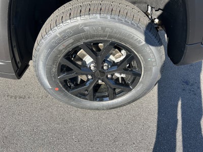 2026 Jeep Grand Cherokee Laredo Altitude