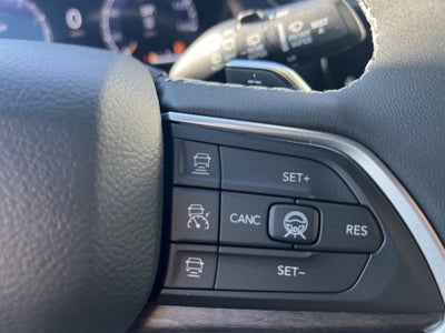 2026 Jeep Grand Cherokee Laredo Altitude