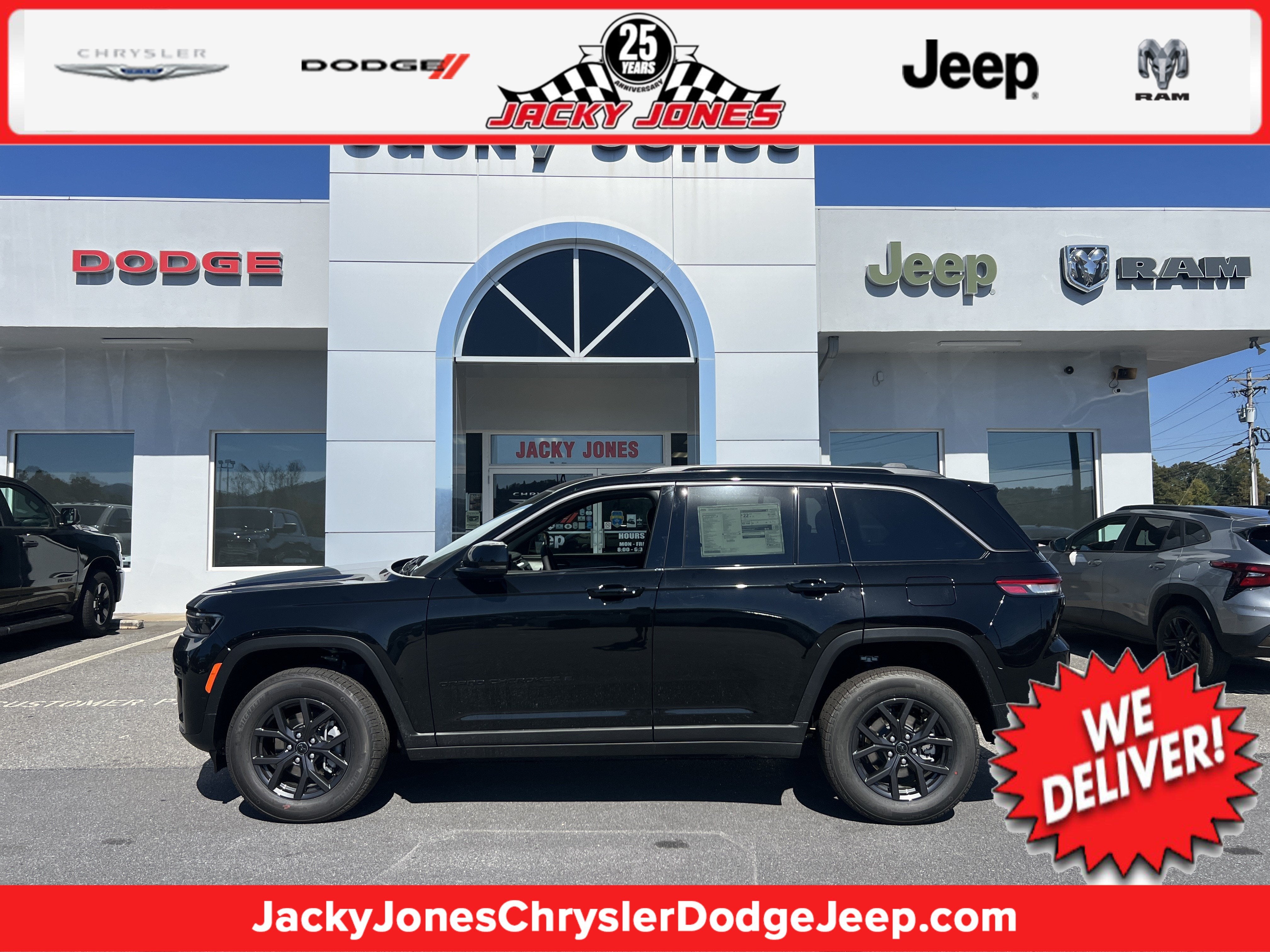 2027 Jeep Grand Cherokee Laredo Altitude