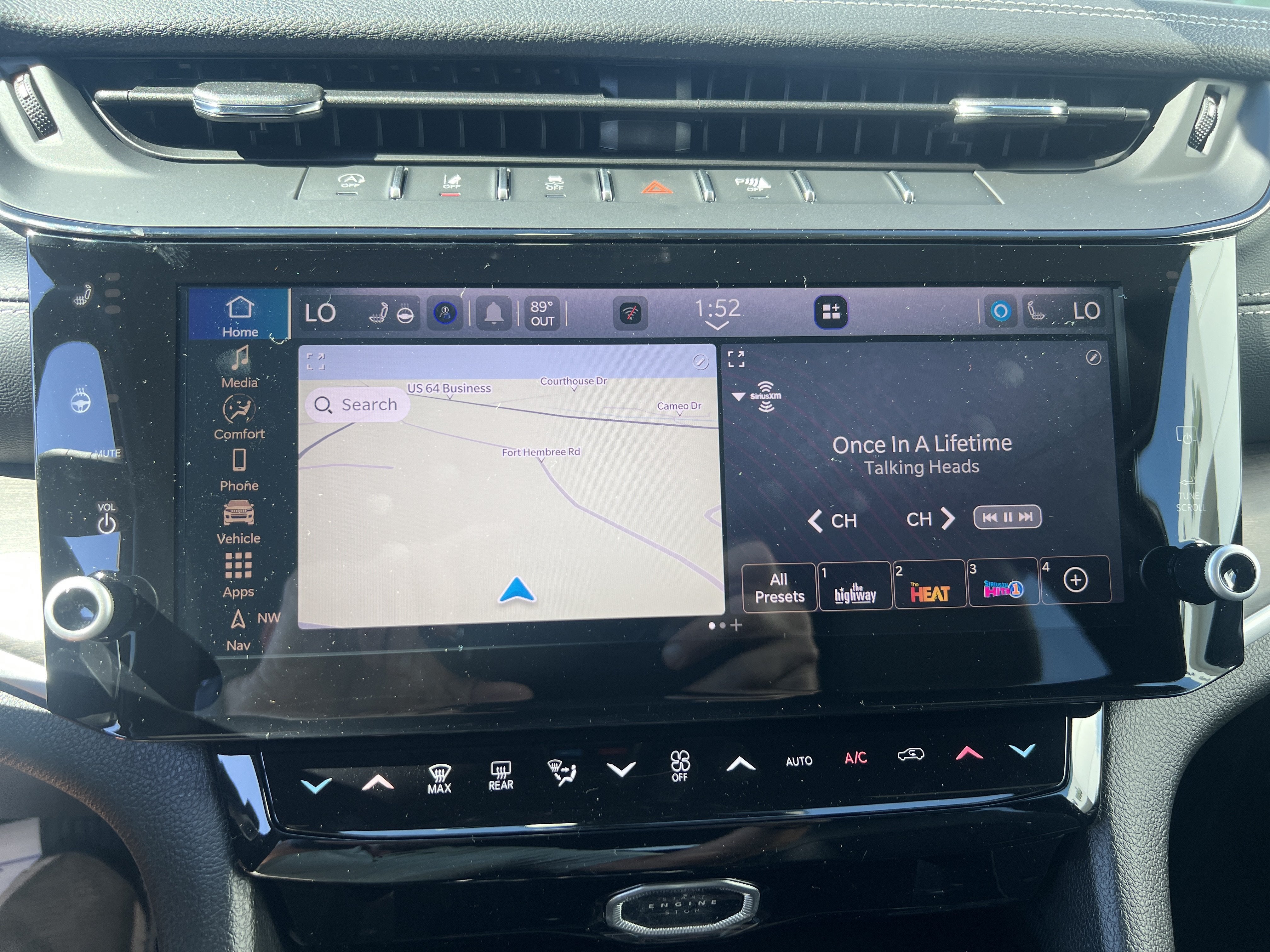 2027 Jeep Grand Cherokee Laredo Altitude