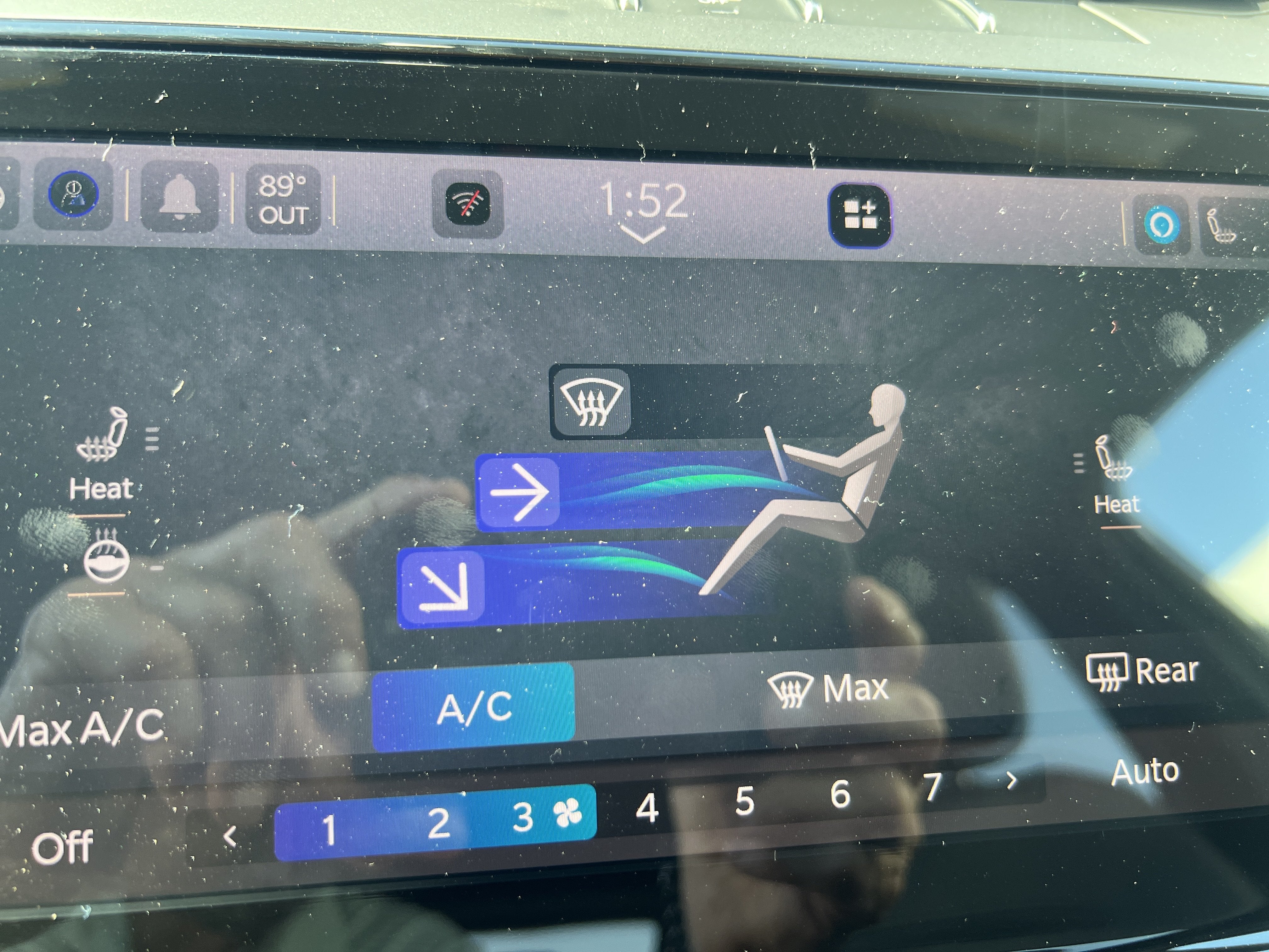 2027 Jeep Grand Cherokee Laredo Altitude