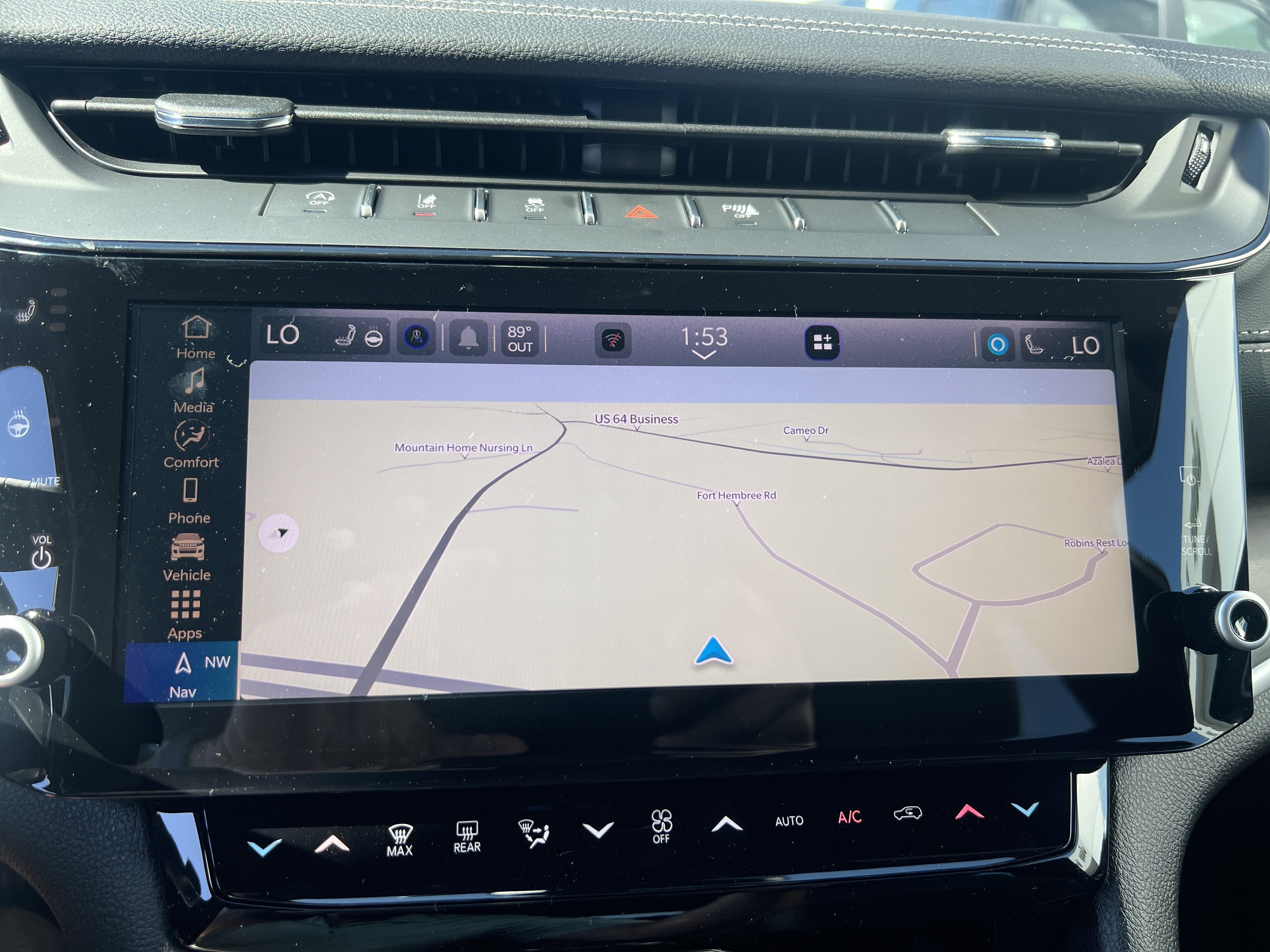 2027 Jeep Grand Cherokee Laredo Altitude