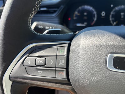 2027 Jeep Grand Cherokee Laredo Altitude