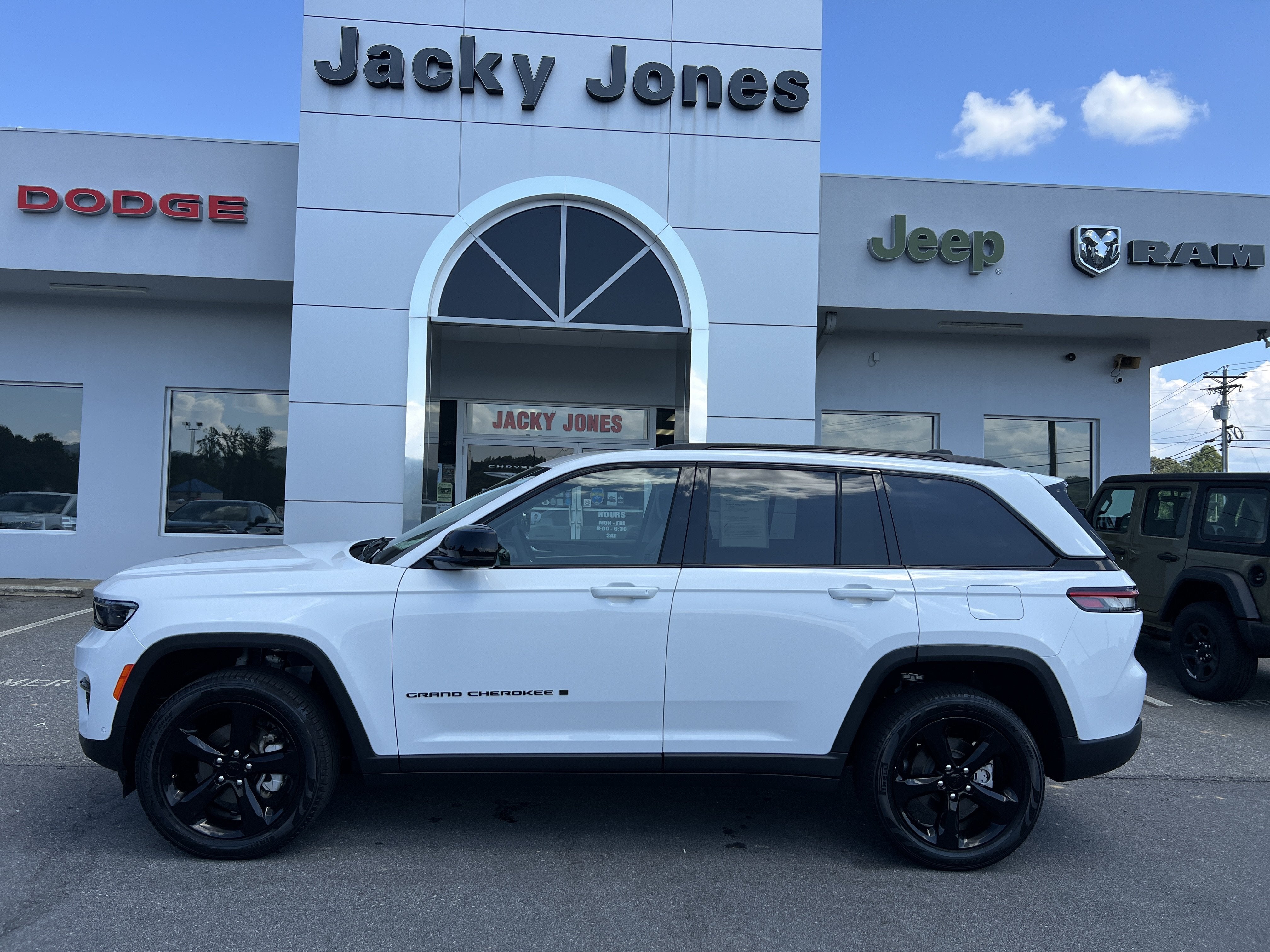 2023 Jeep Grand Cherokee Limited