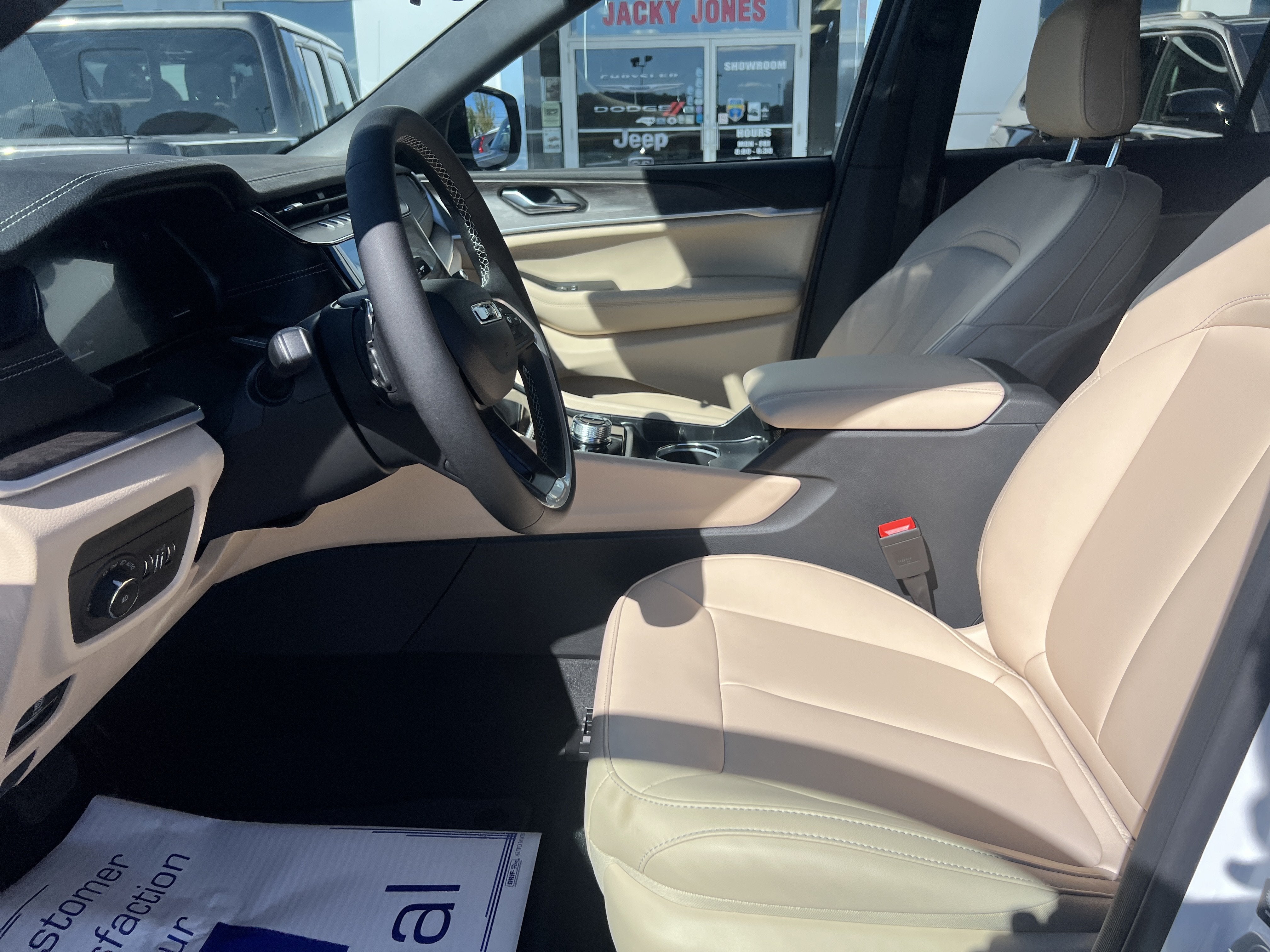 2027 Jeep Grand Cherokee Limited