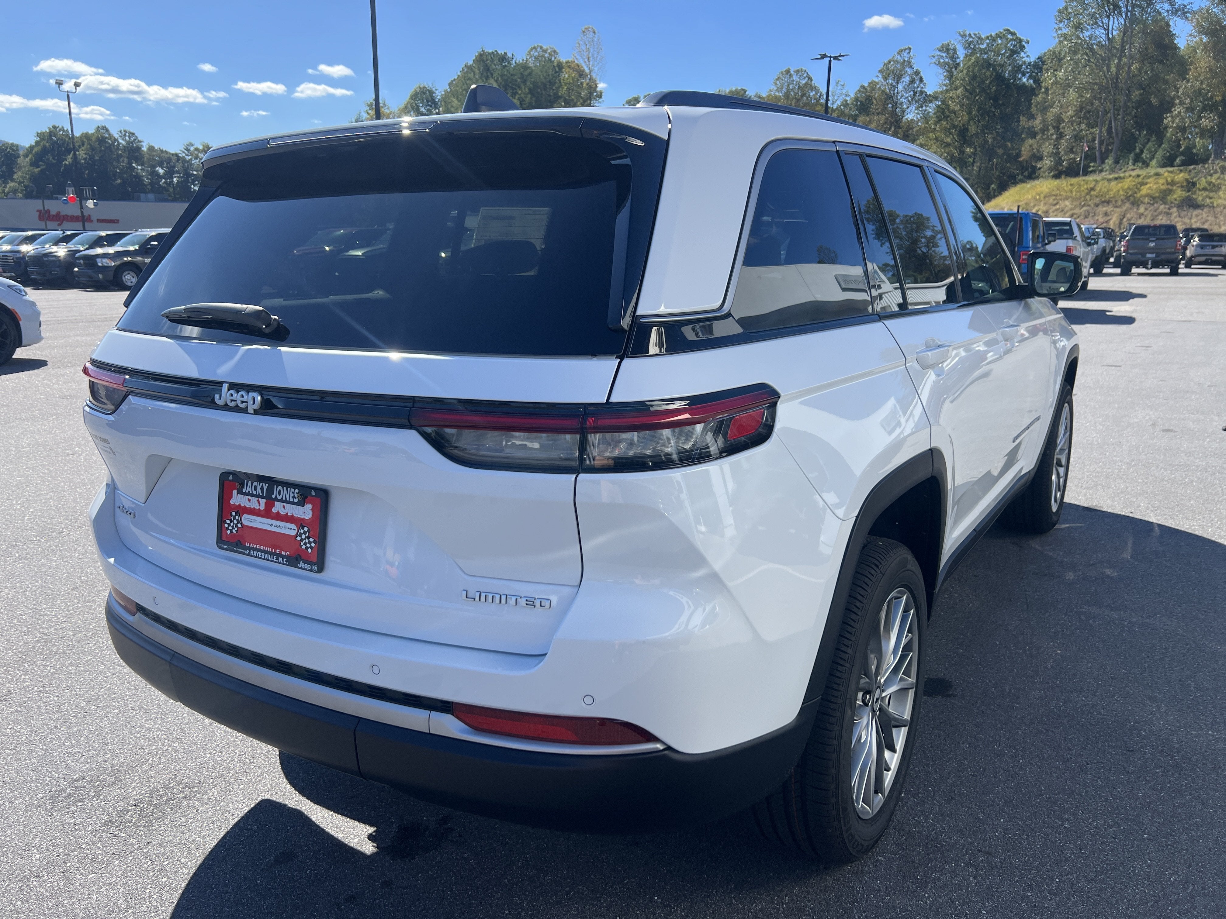 2027 Jeep Grand Cherokee Limited