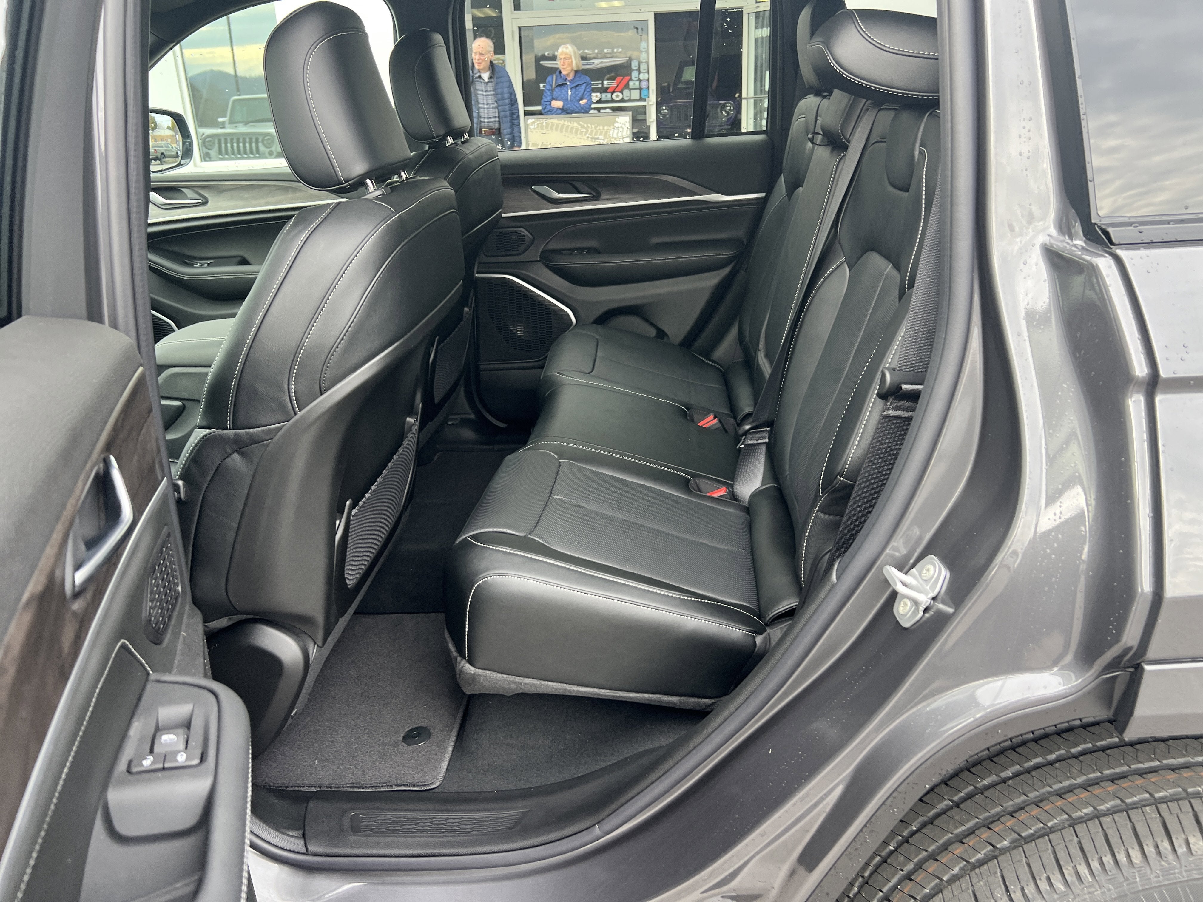 2026 Jeep Grand Cherokee Limited Reserve