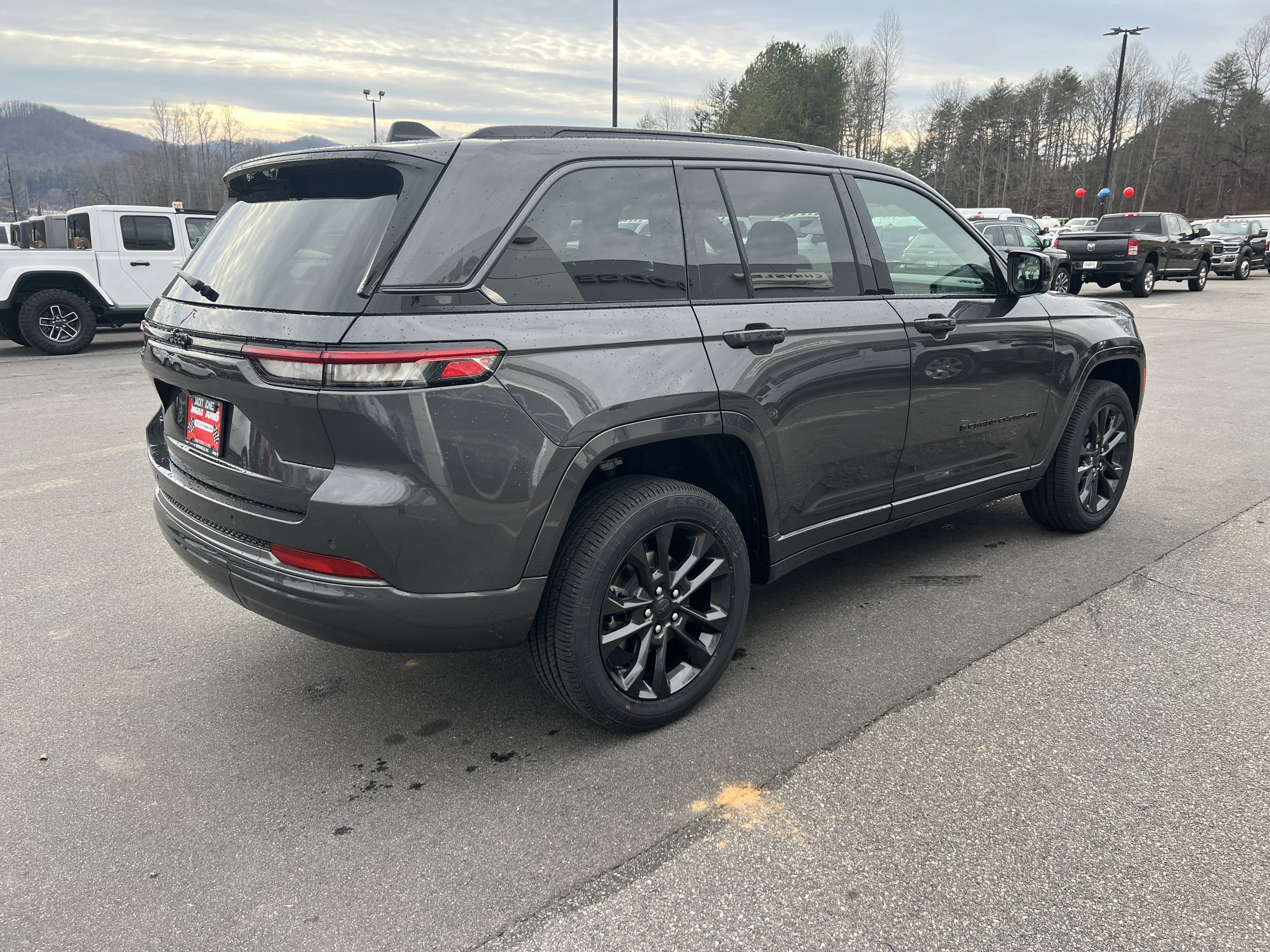 2026 Jeep Grand Cherokee Limited Reserve