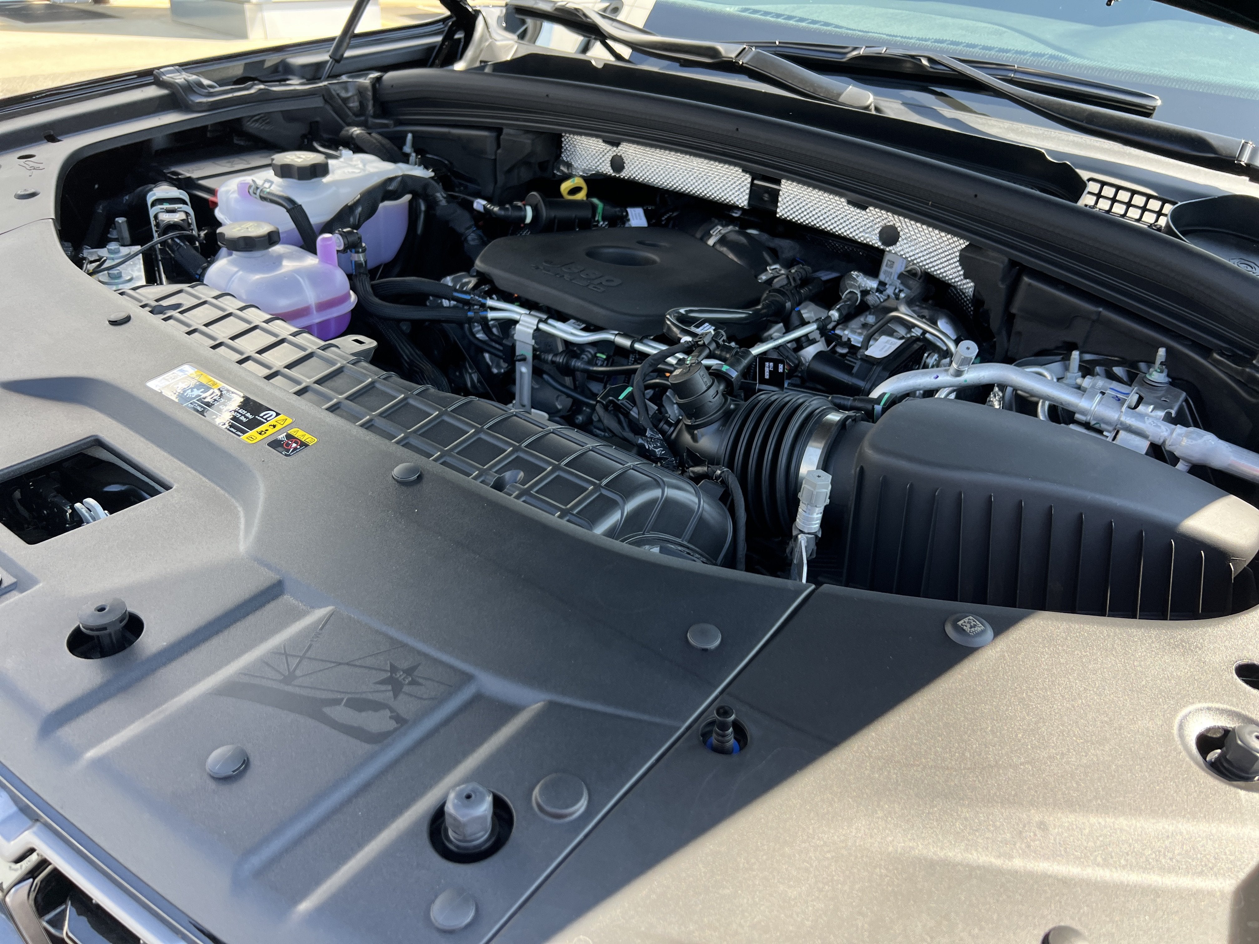 2027 Jeep Grand Cherokee Limited Reserve