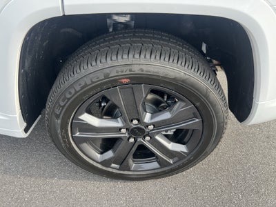 2027 Jeep Grand Cherokee Limited Reserve