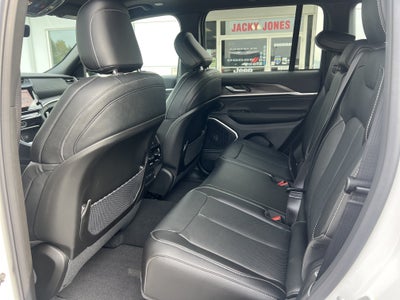 2027 Jeep Grand Cherokee Limited Reserve