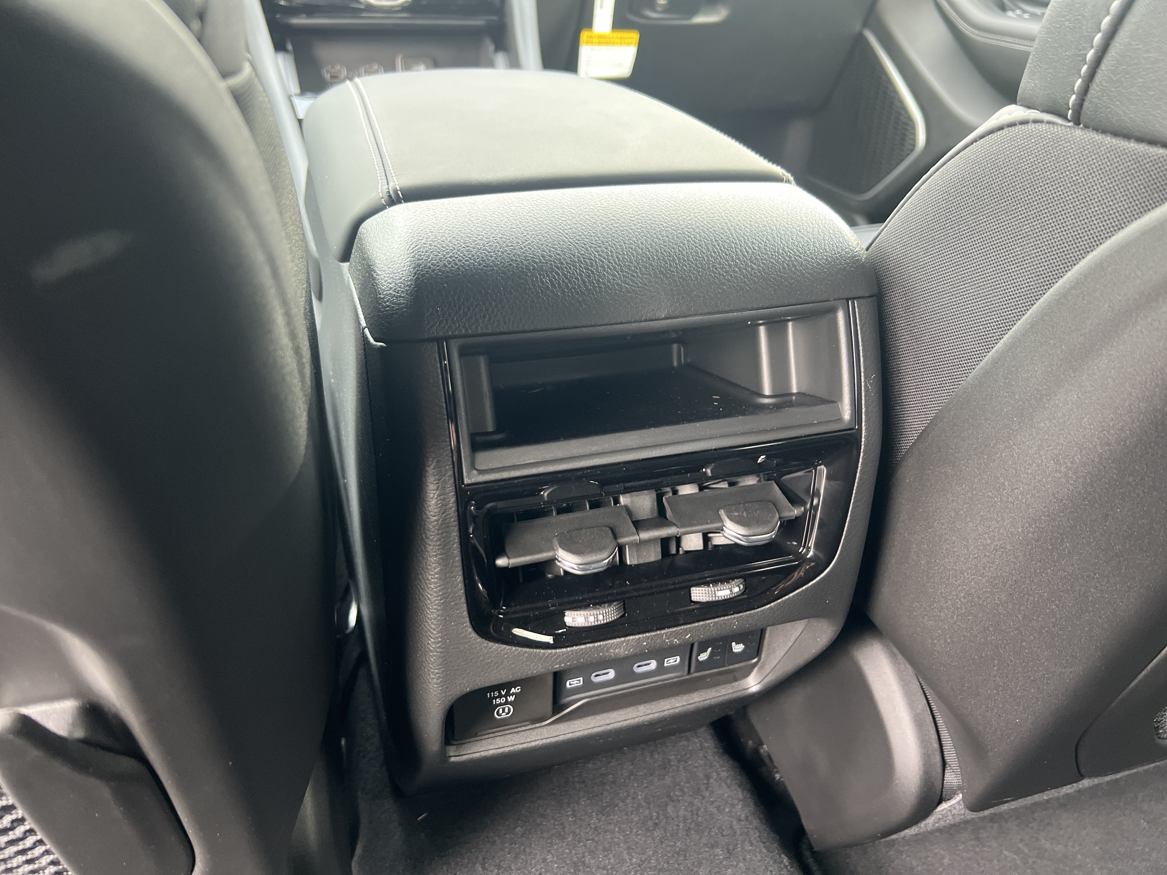 2027 Jeep Grand Cherokee Limited Reserve