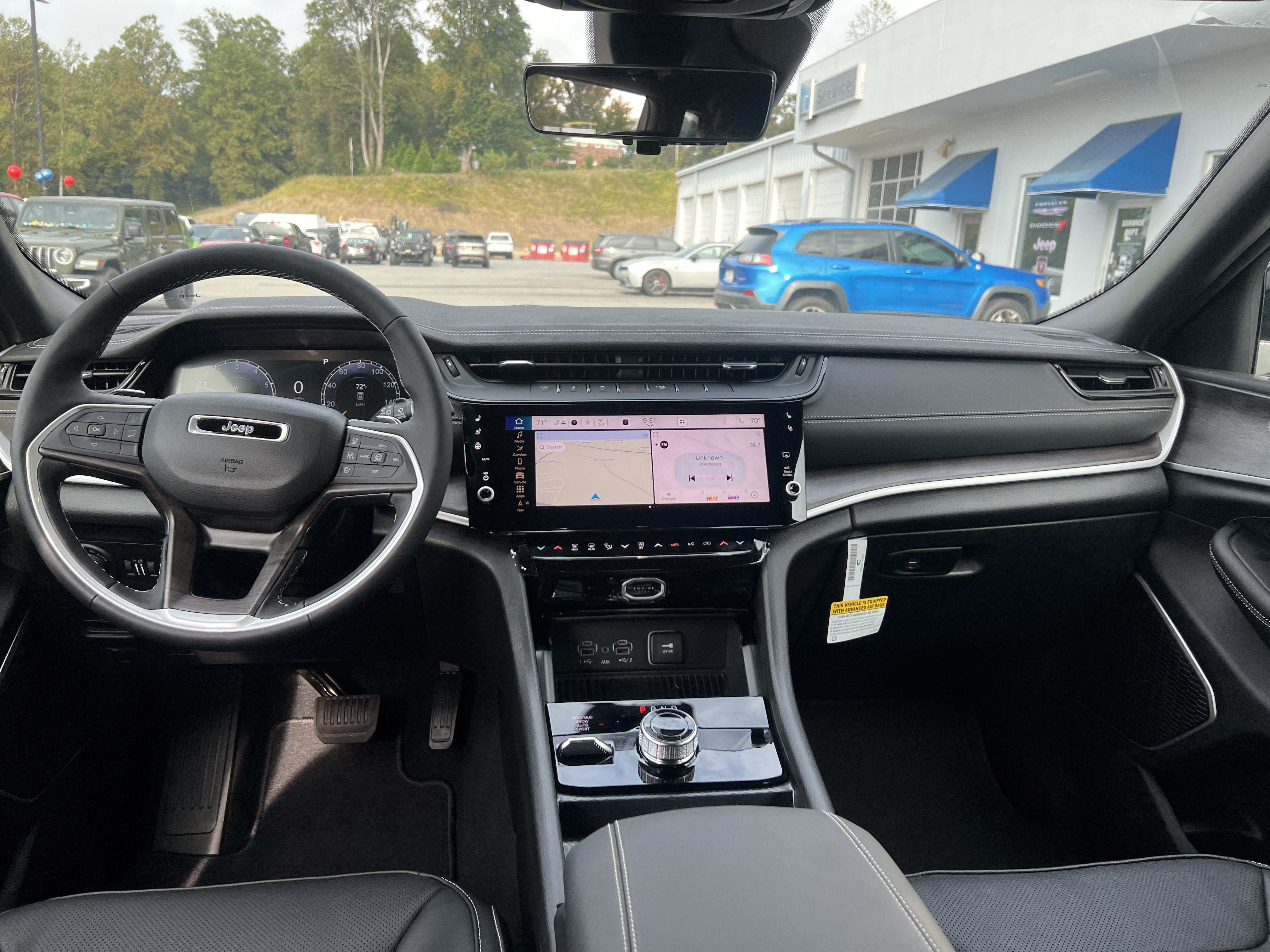 2027 Jeep Grand Cherokee Limited Reserve
