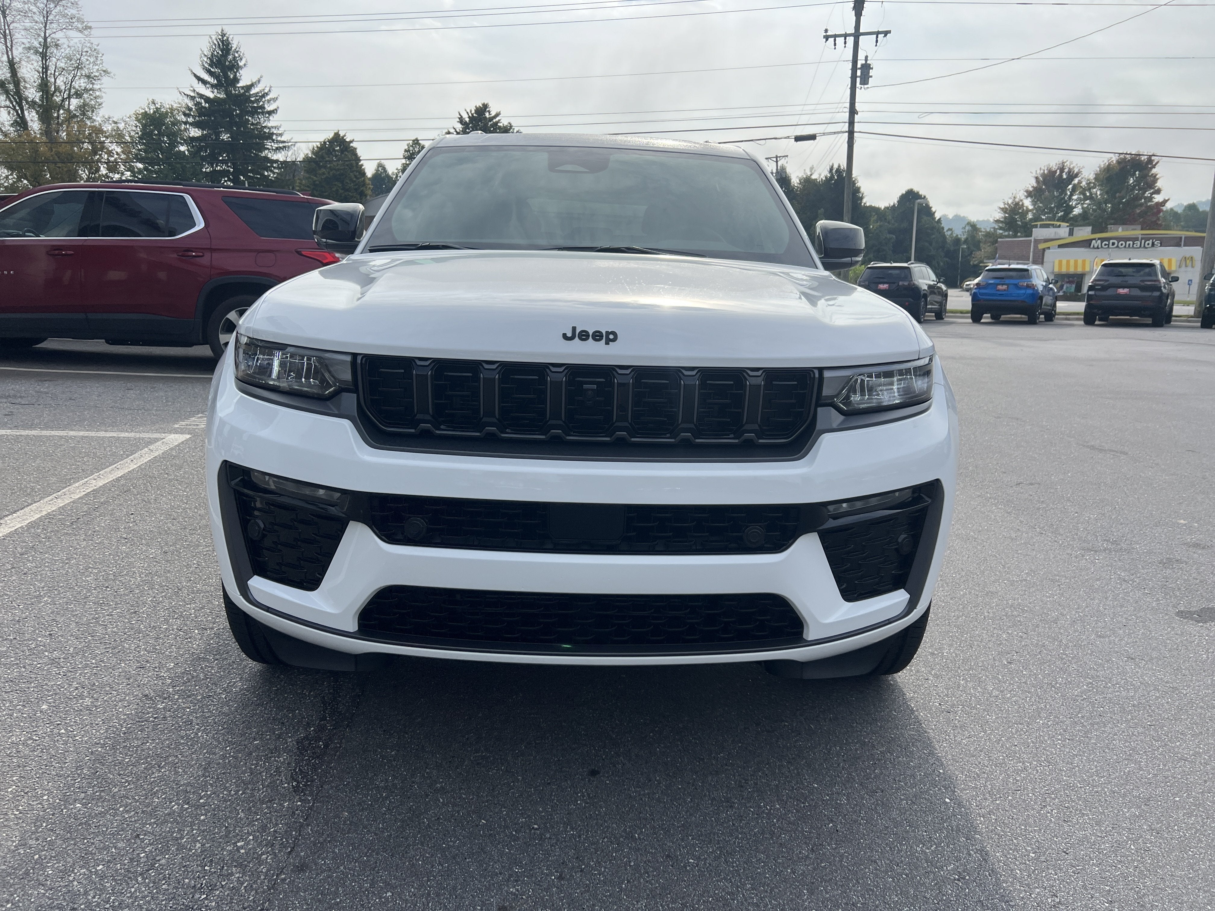 2027 Jeep Grand Cherokee Limited Reserve
