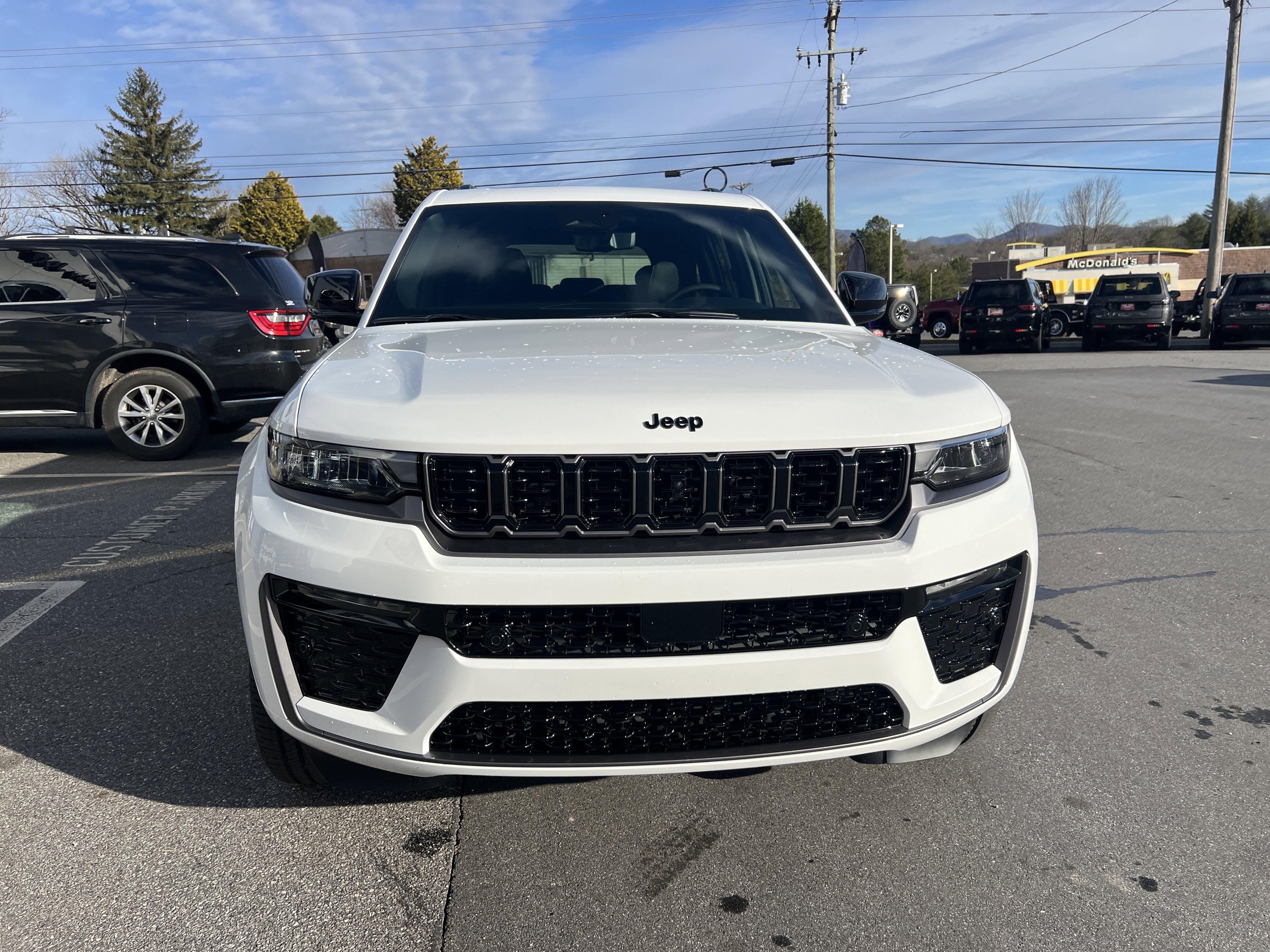 2026 Jeep Grand Cherokee Limited Reserve