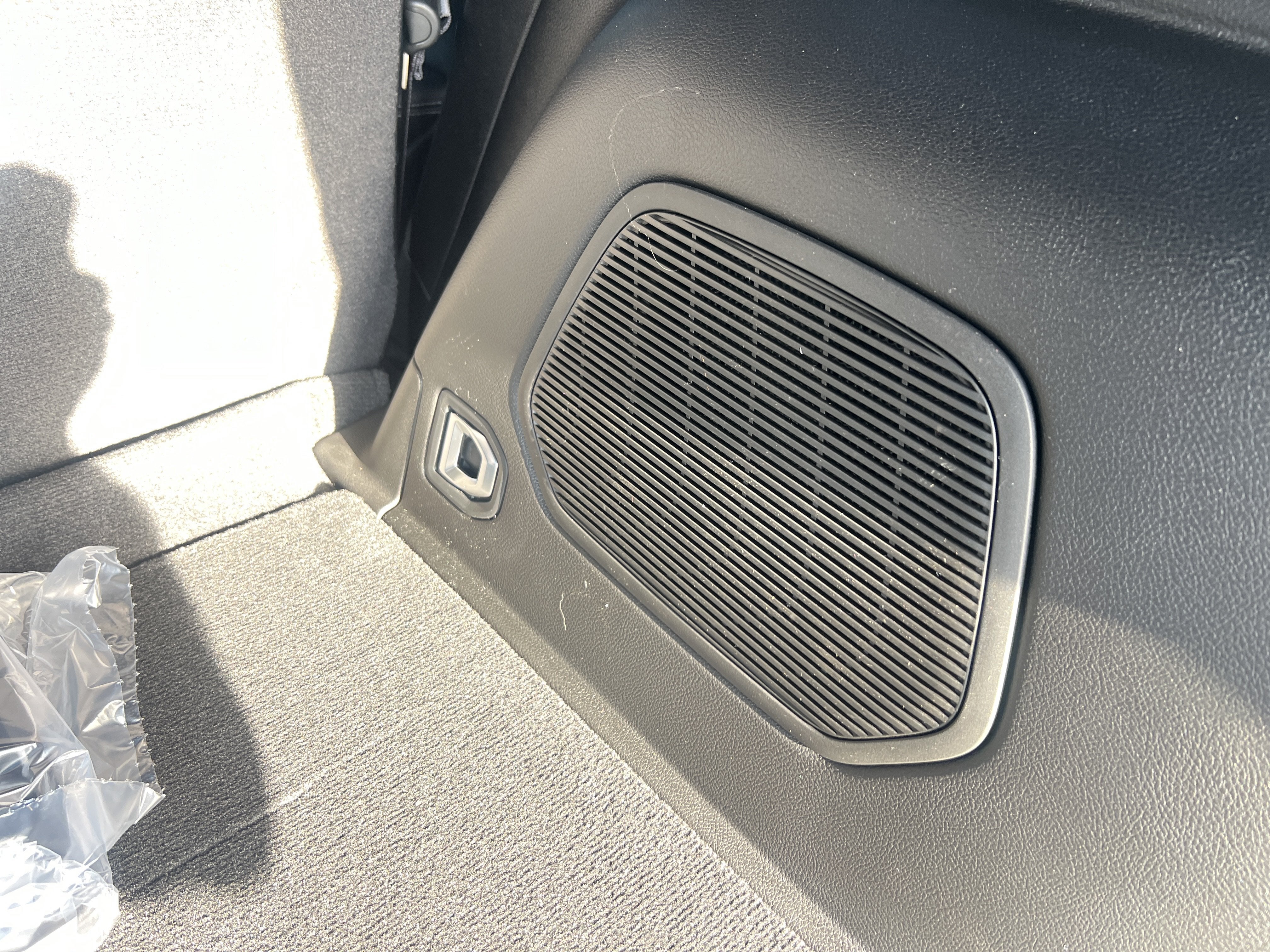 2027 Jeep Grand Cherokee Limited Reserve
