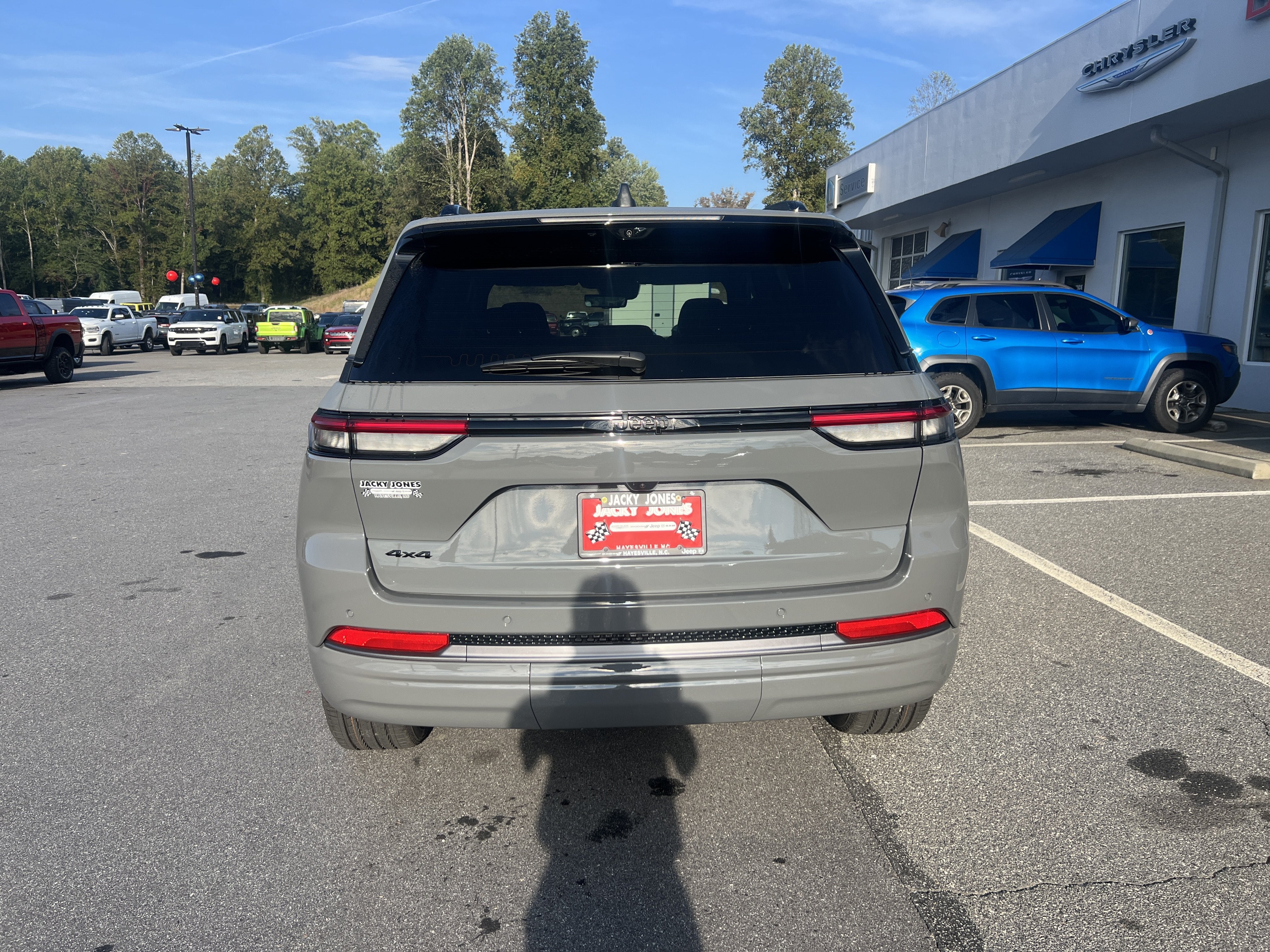 2027 Jeep Grand Cherokee Limited Reserve