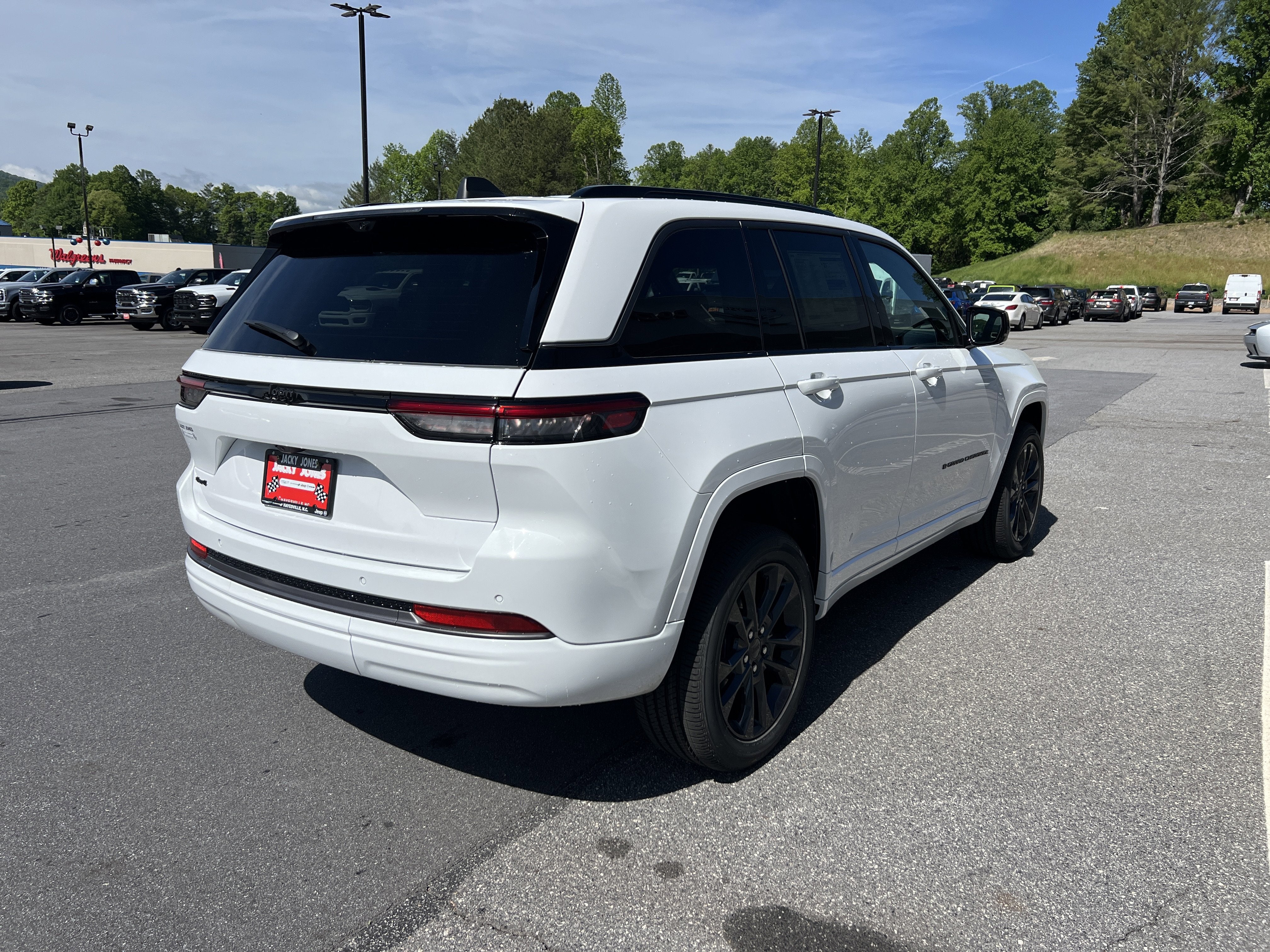 2026 Jeep Grand Cherokee Limited Reserve