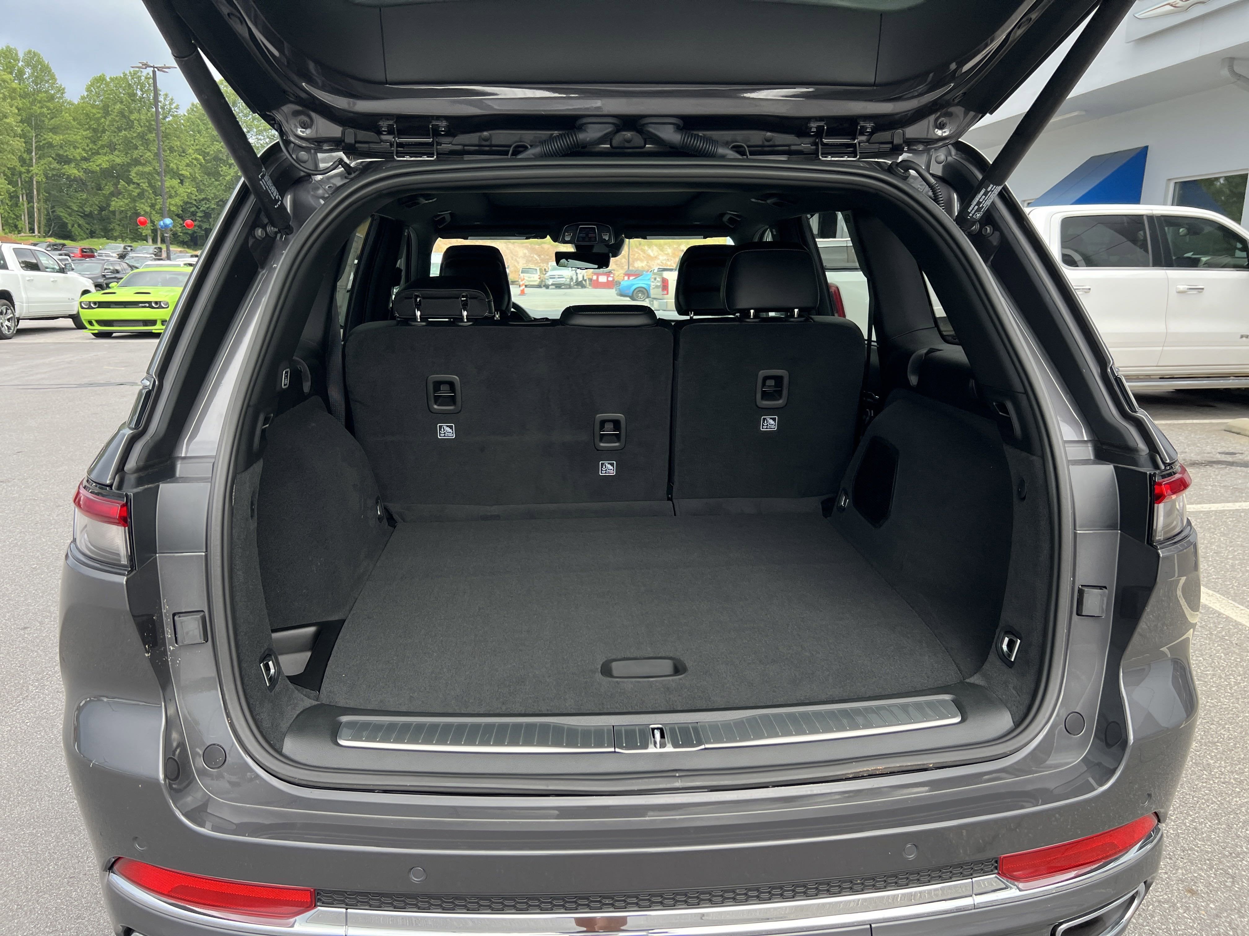 2025 Jeep Grand Cherokee Overland