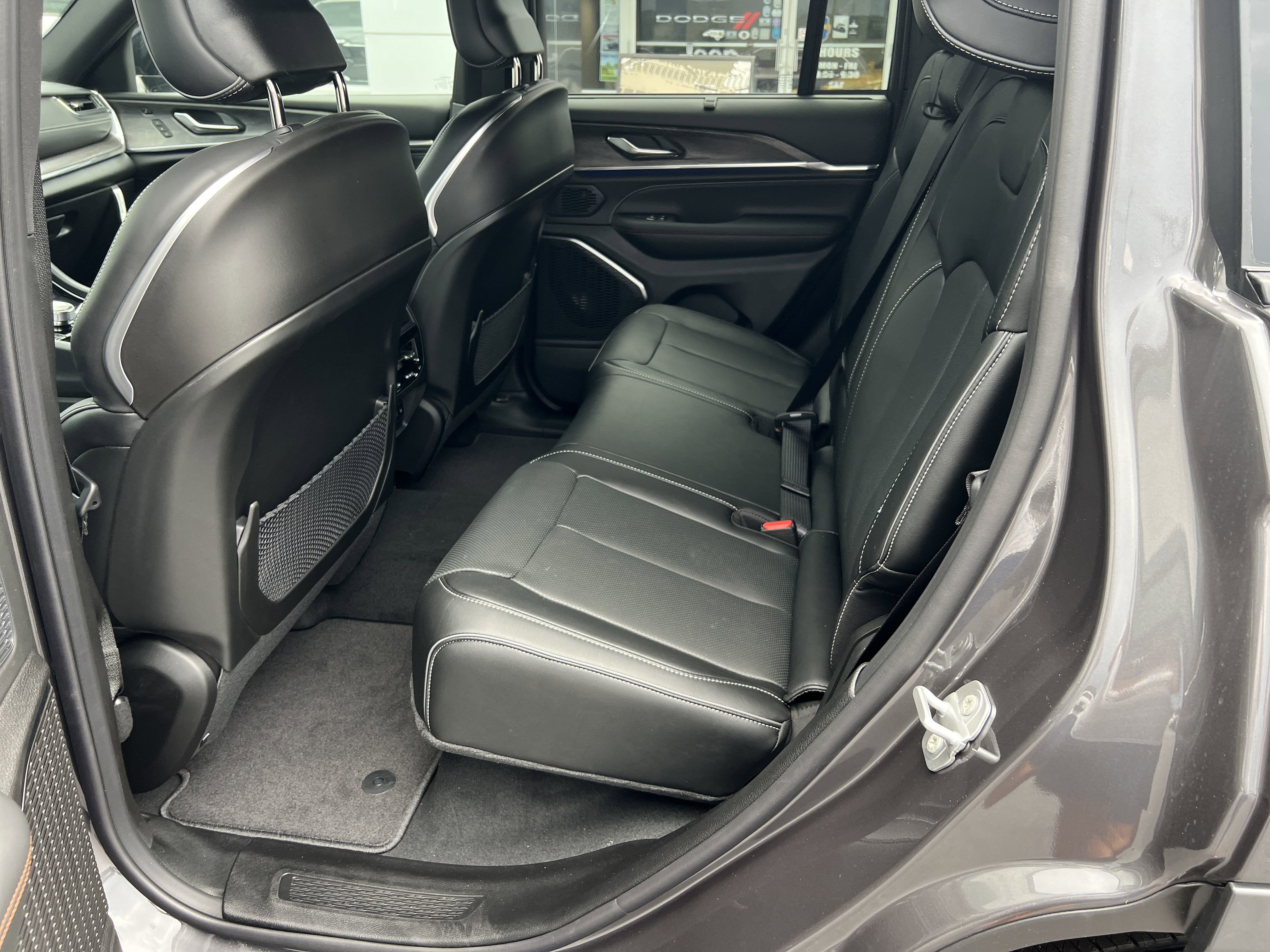 2025 Jeep Grand Cherokee Overland