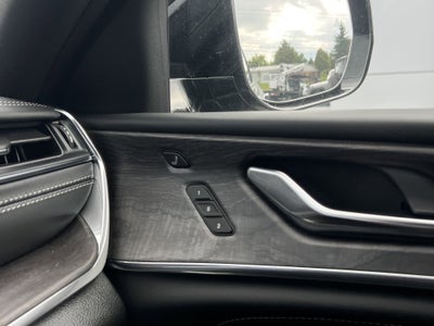 2025 Jeep Grand Cherokee Overland