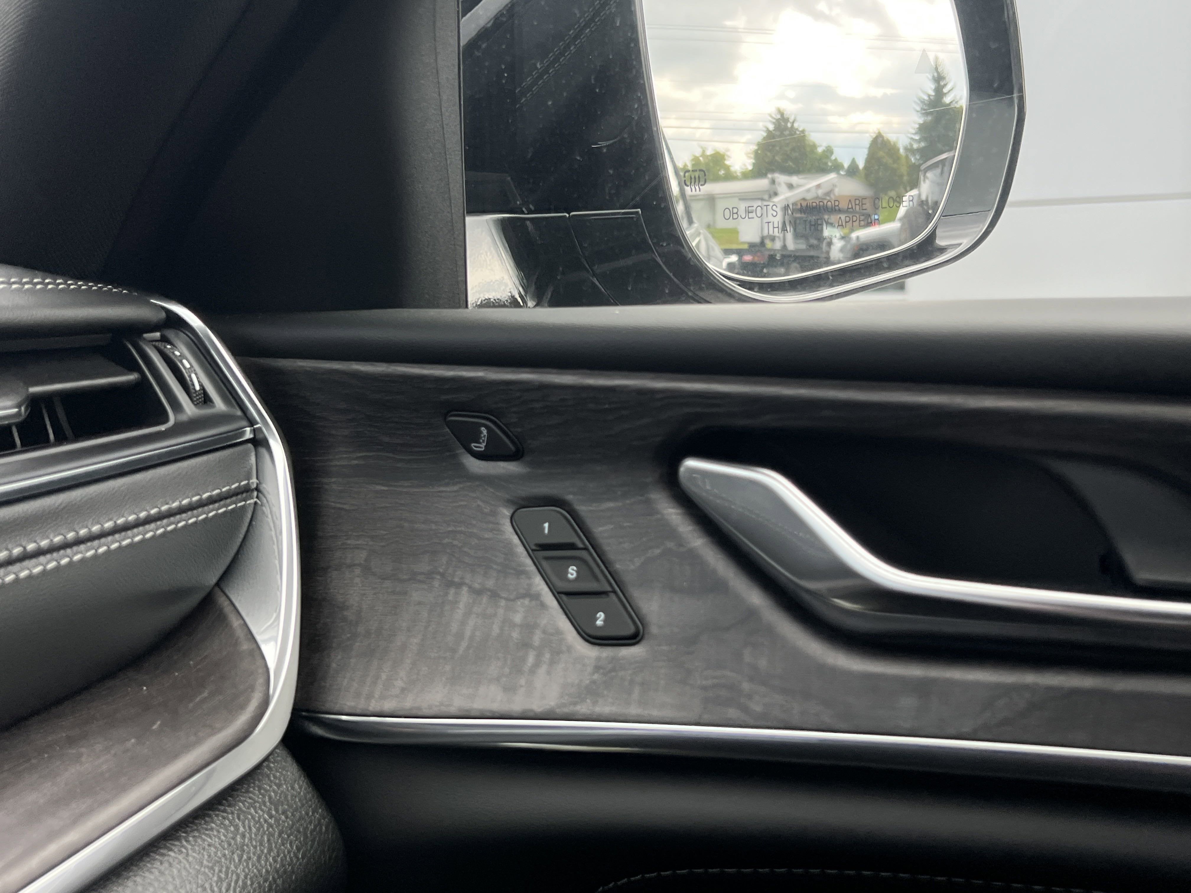 2025 Jeep Grand Cherokee Overland