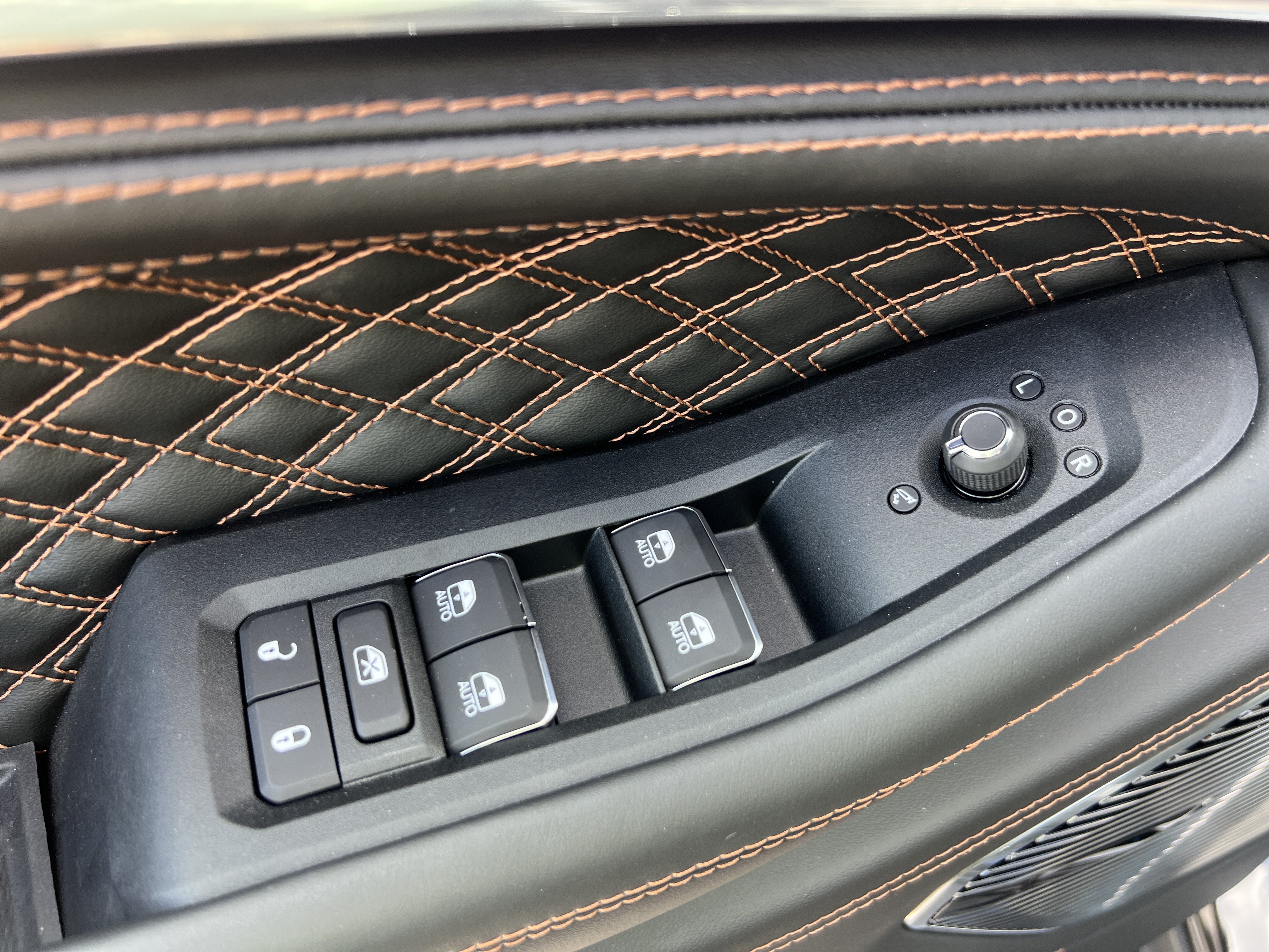 2027 Jeep Grand Cherokee Summit