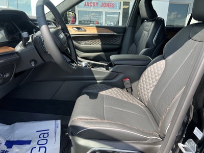 2027 Jeep Grand Cherokee Summit