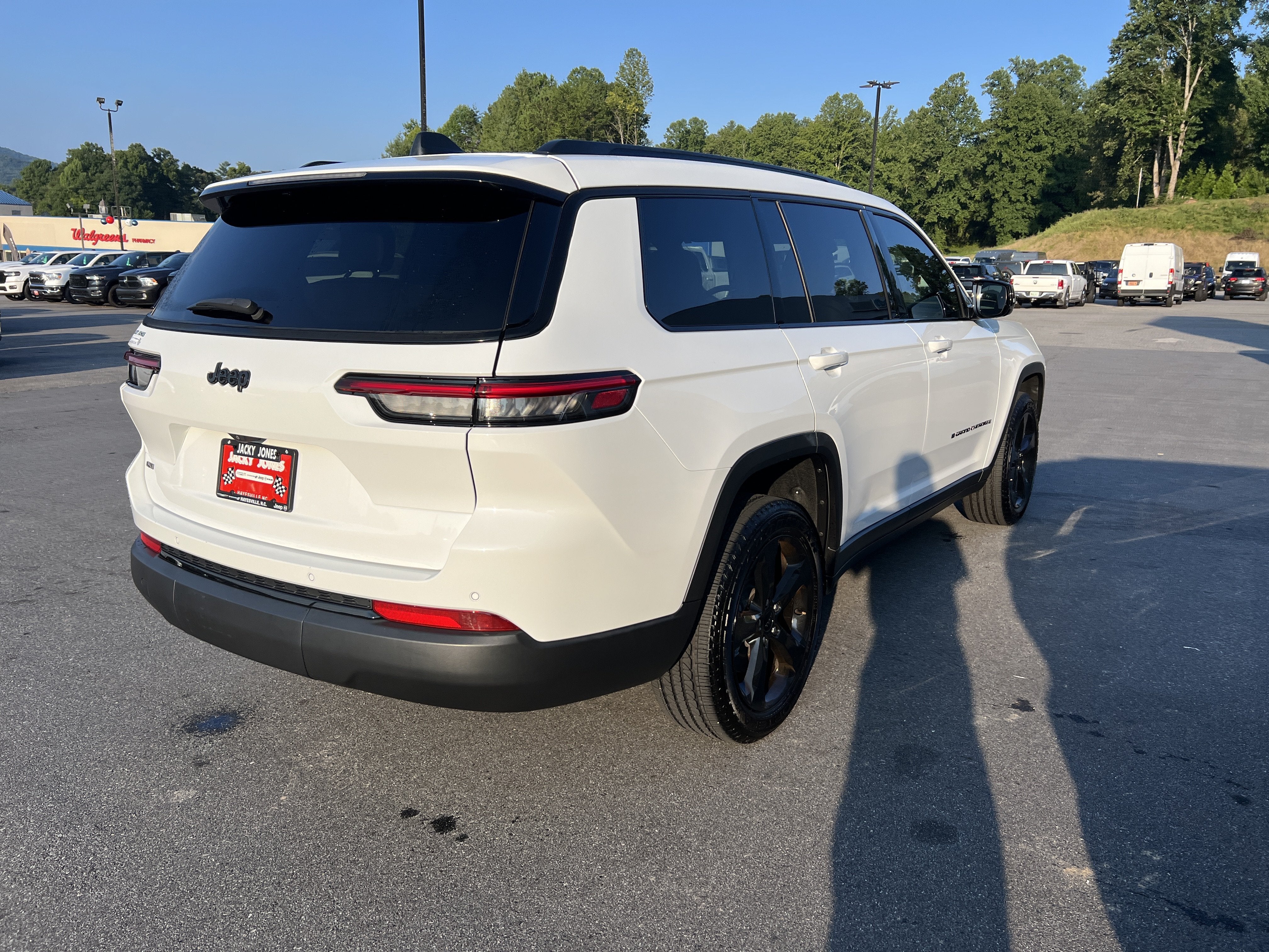 2022 Jeep Grand Cherokee L Altitude