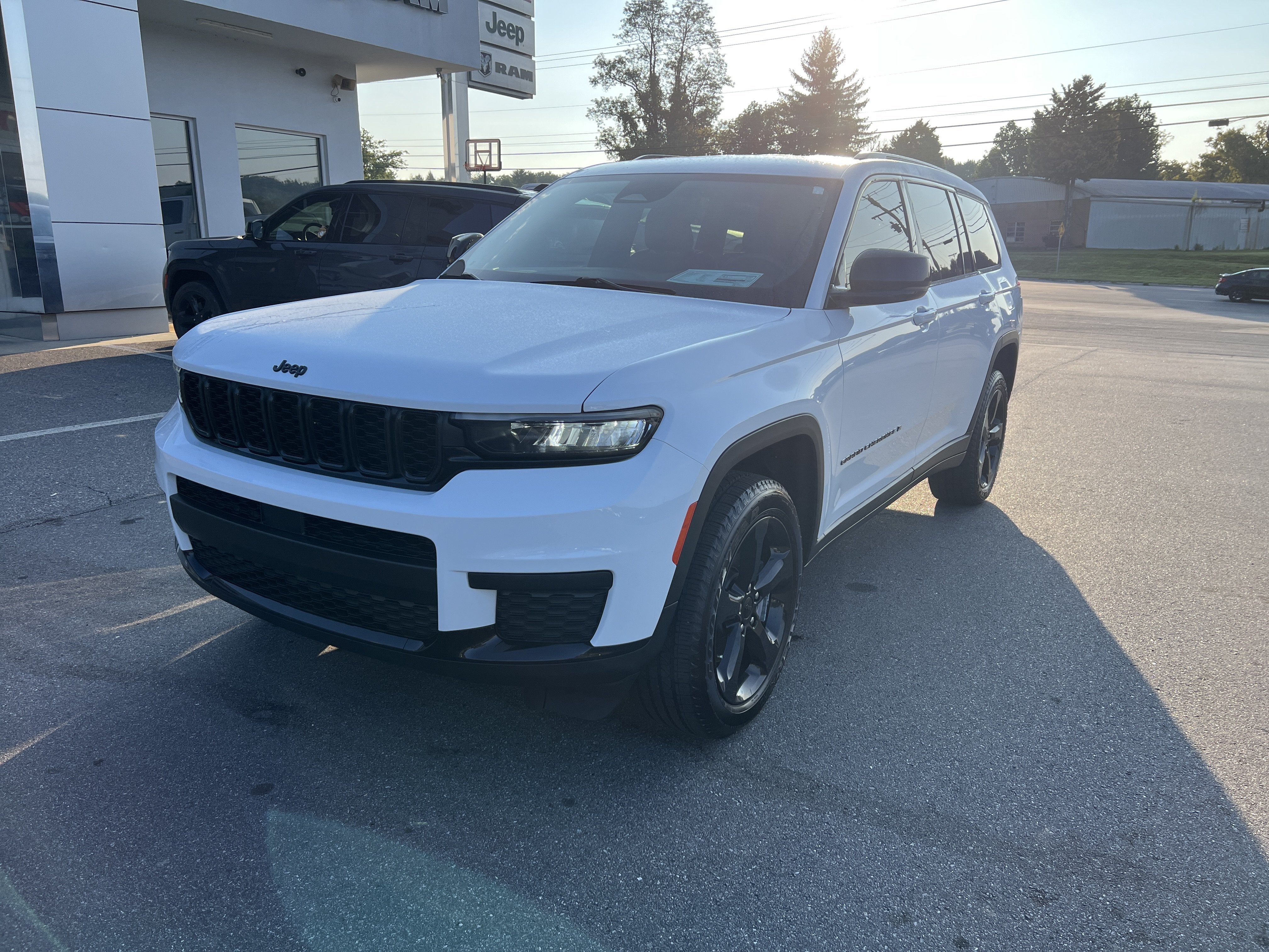 2022 Jeep Grand Cherokee L Altitude