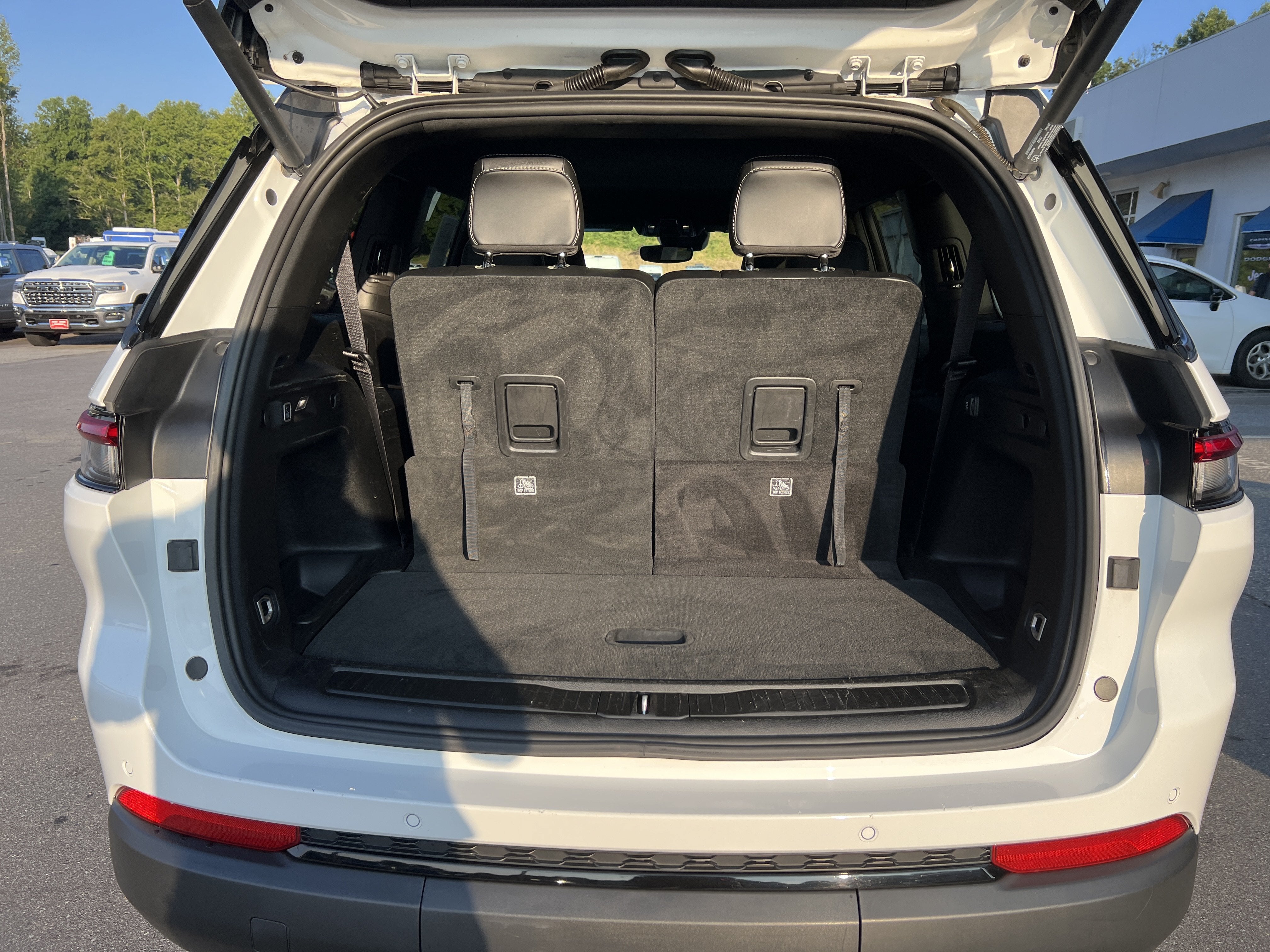 2022 Jeep Grand Cherokee L Altitude