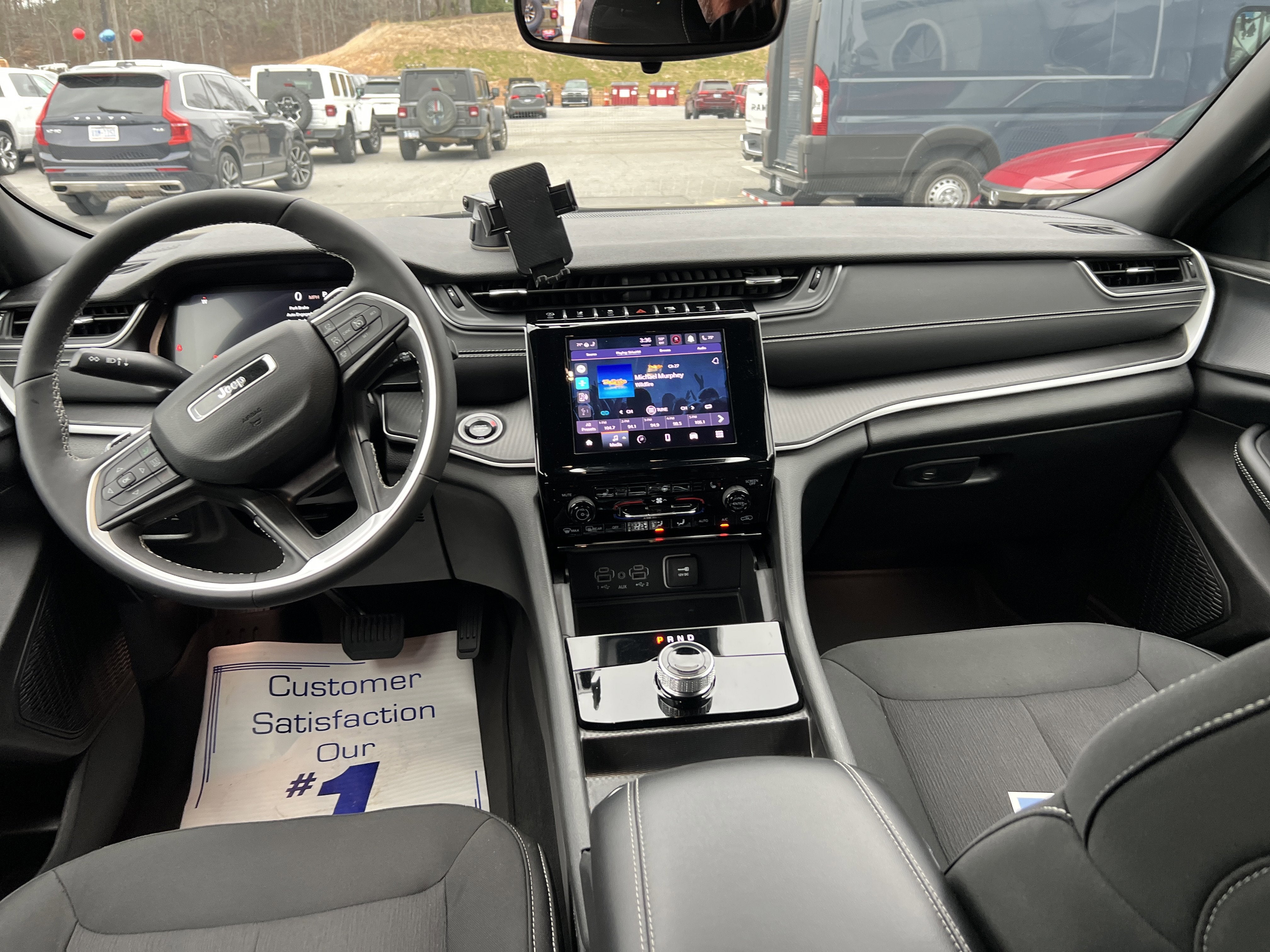 2024 Jeep Grand Cherokee L Laredo